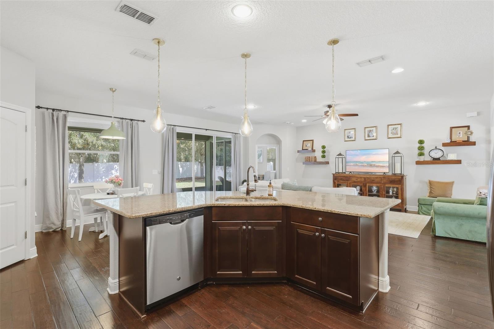 Image 8 of 38 For 504 Morgan Wood Drive