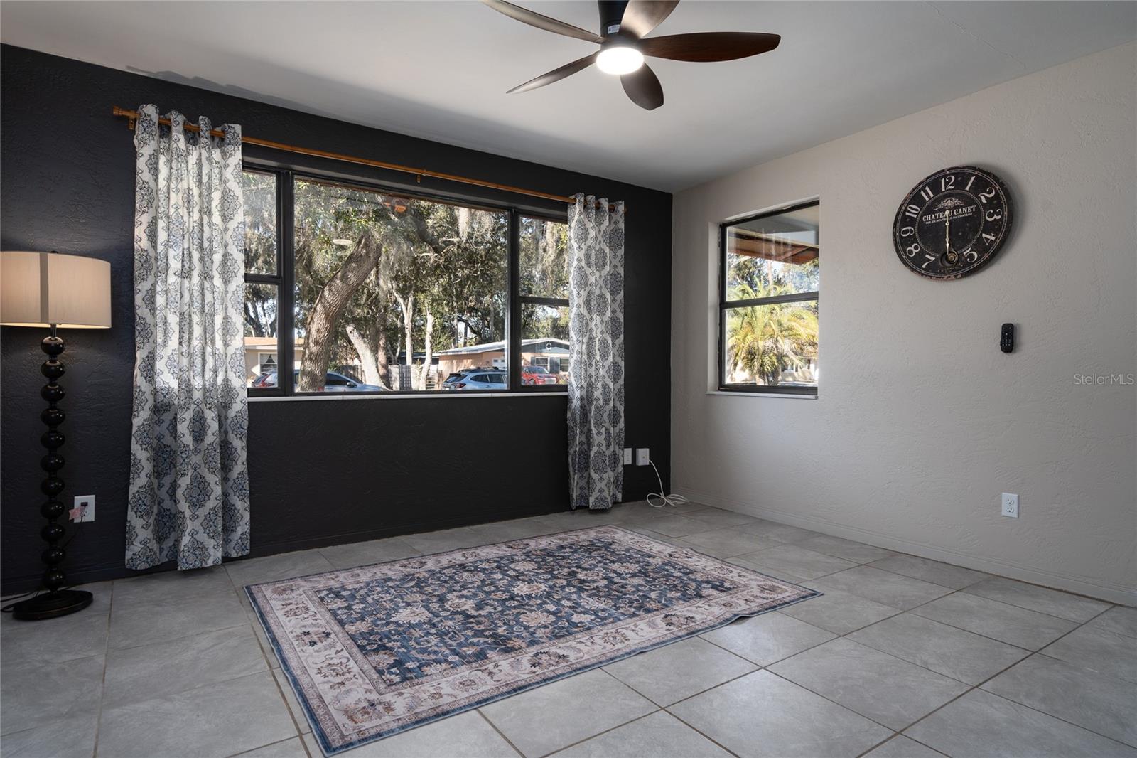 Image 11 of 24 For 355 Fir  