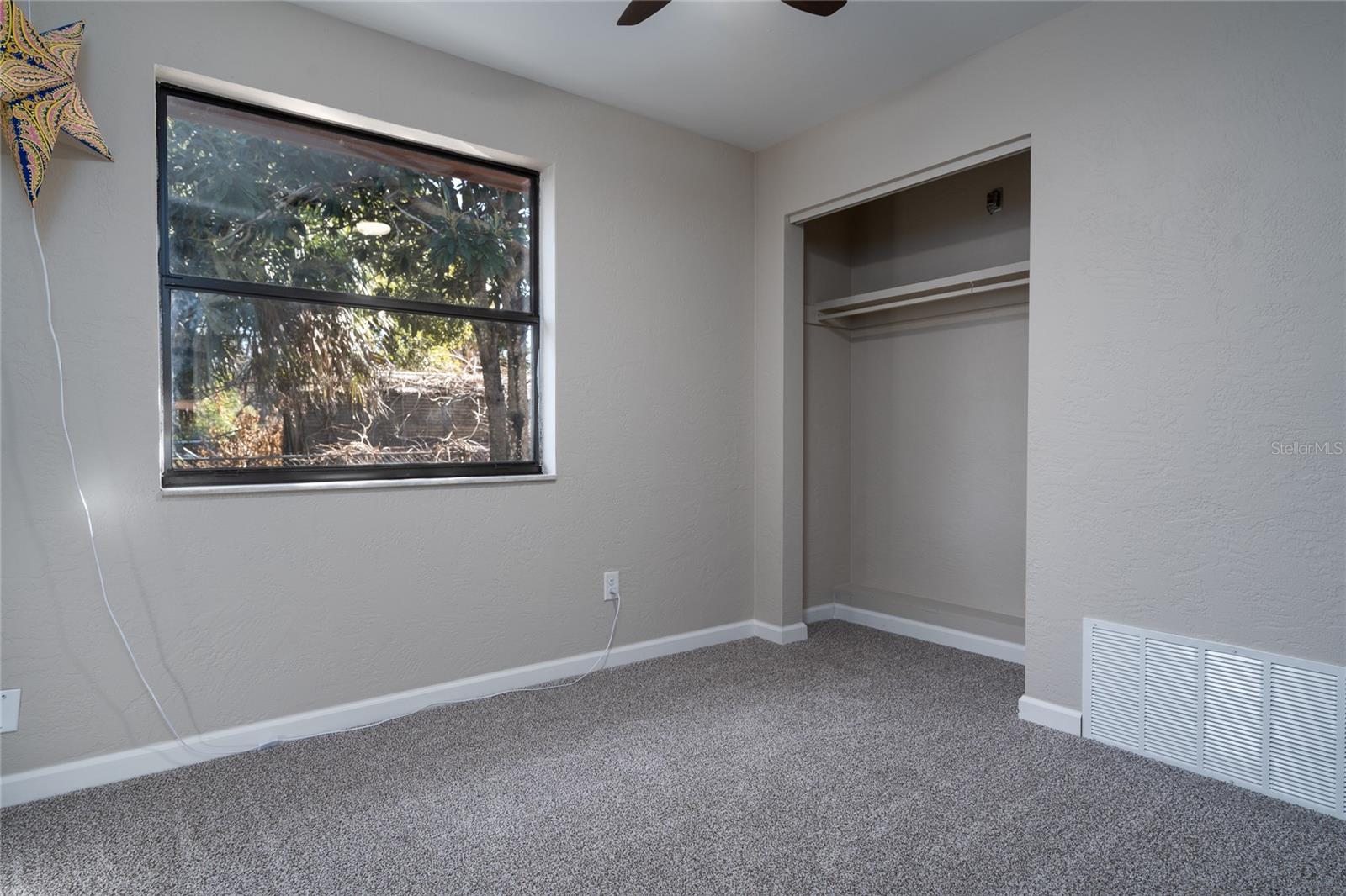 Image 18 of 24 For 355 Fir  