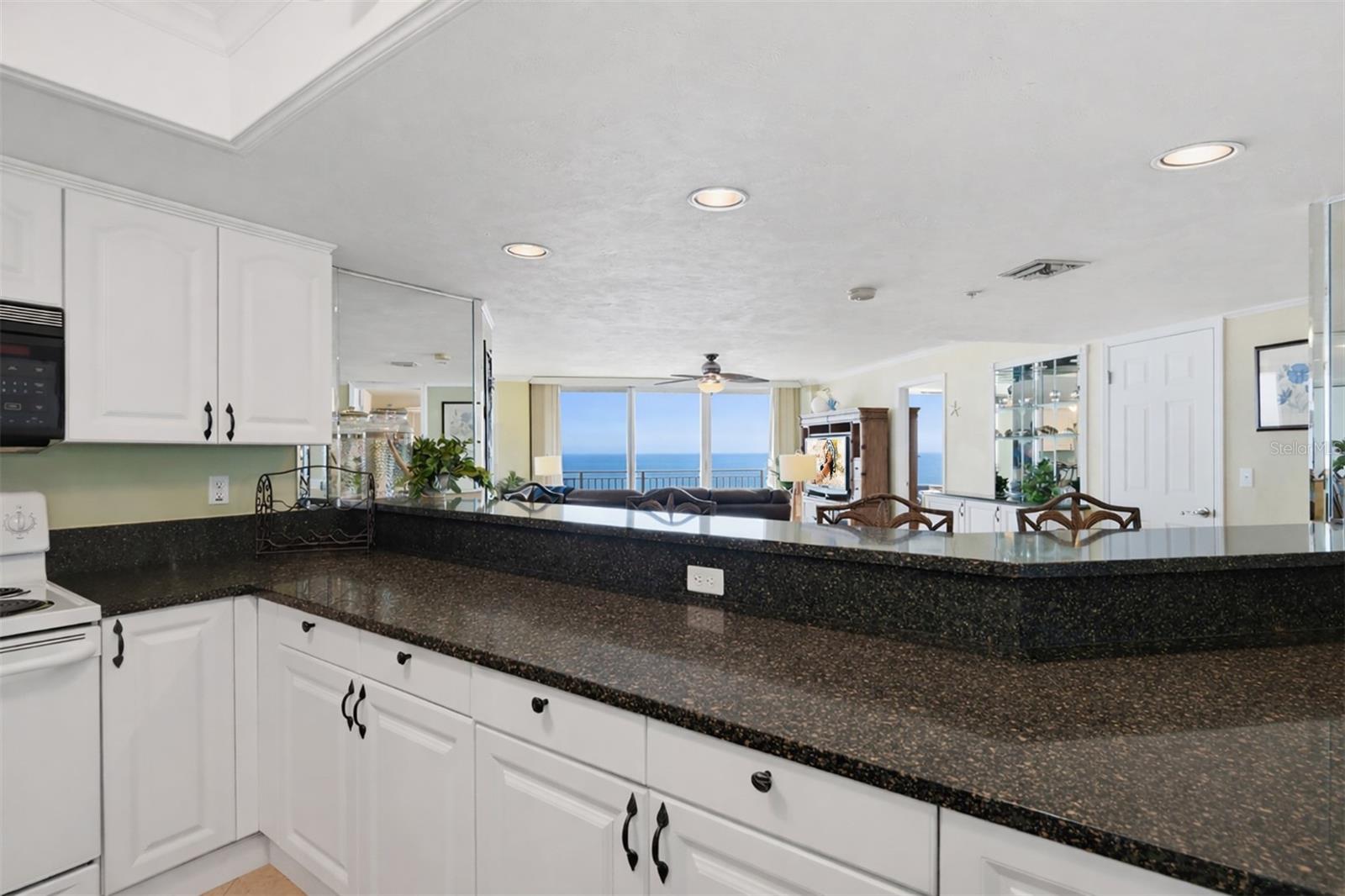 Image 13 of 49 For 2545 Atlantic Avenue 1103