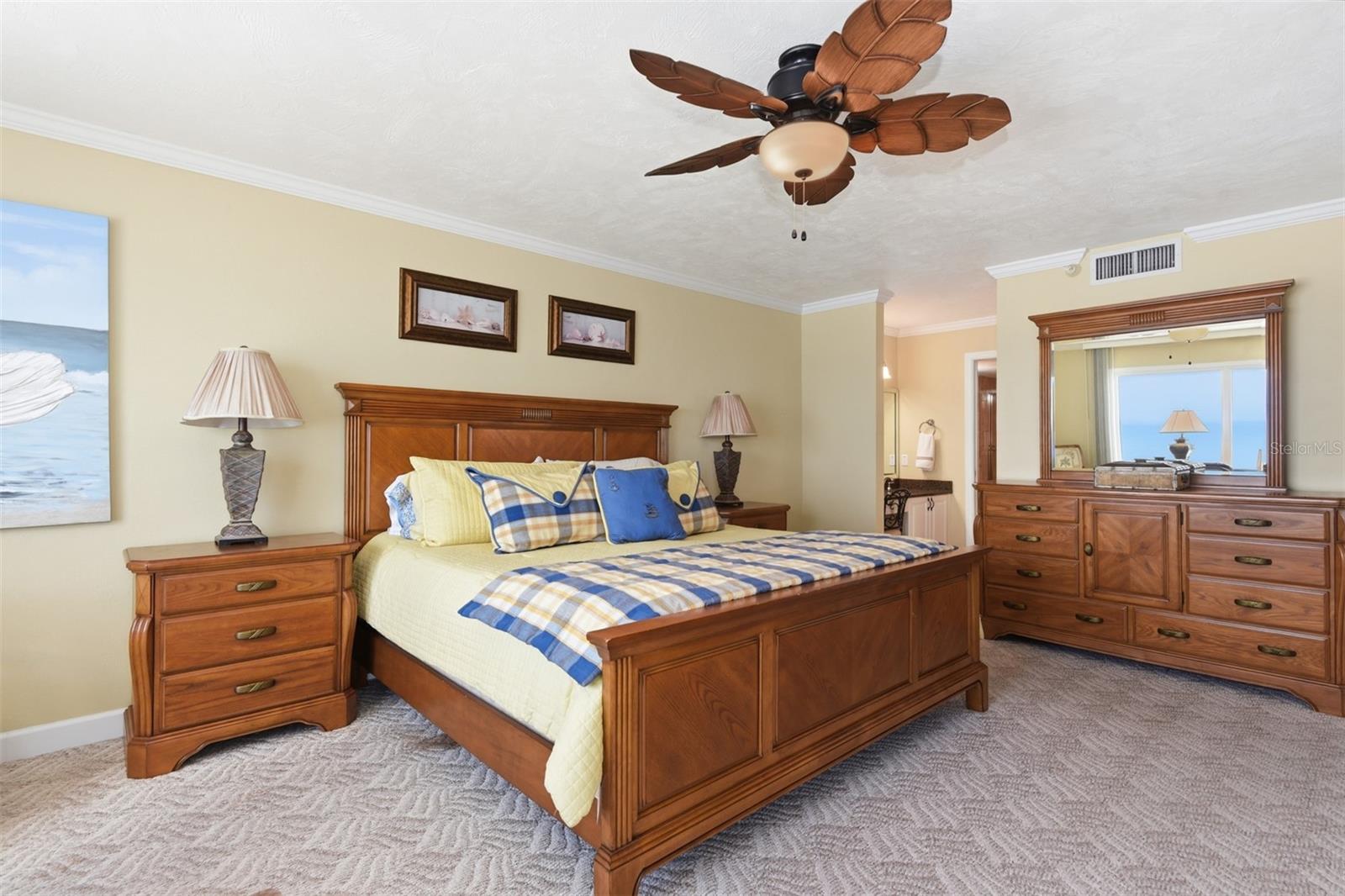 Image 17 of 49 For 2545 Atlantic Avenue 1103