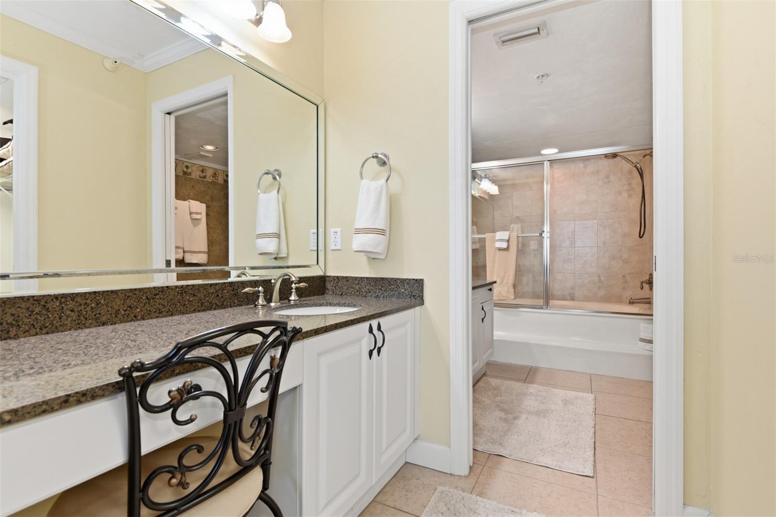 Image 18 of 49 For 2545 Atlantic Avenue 1103