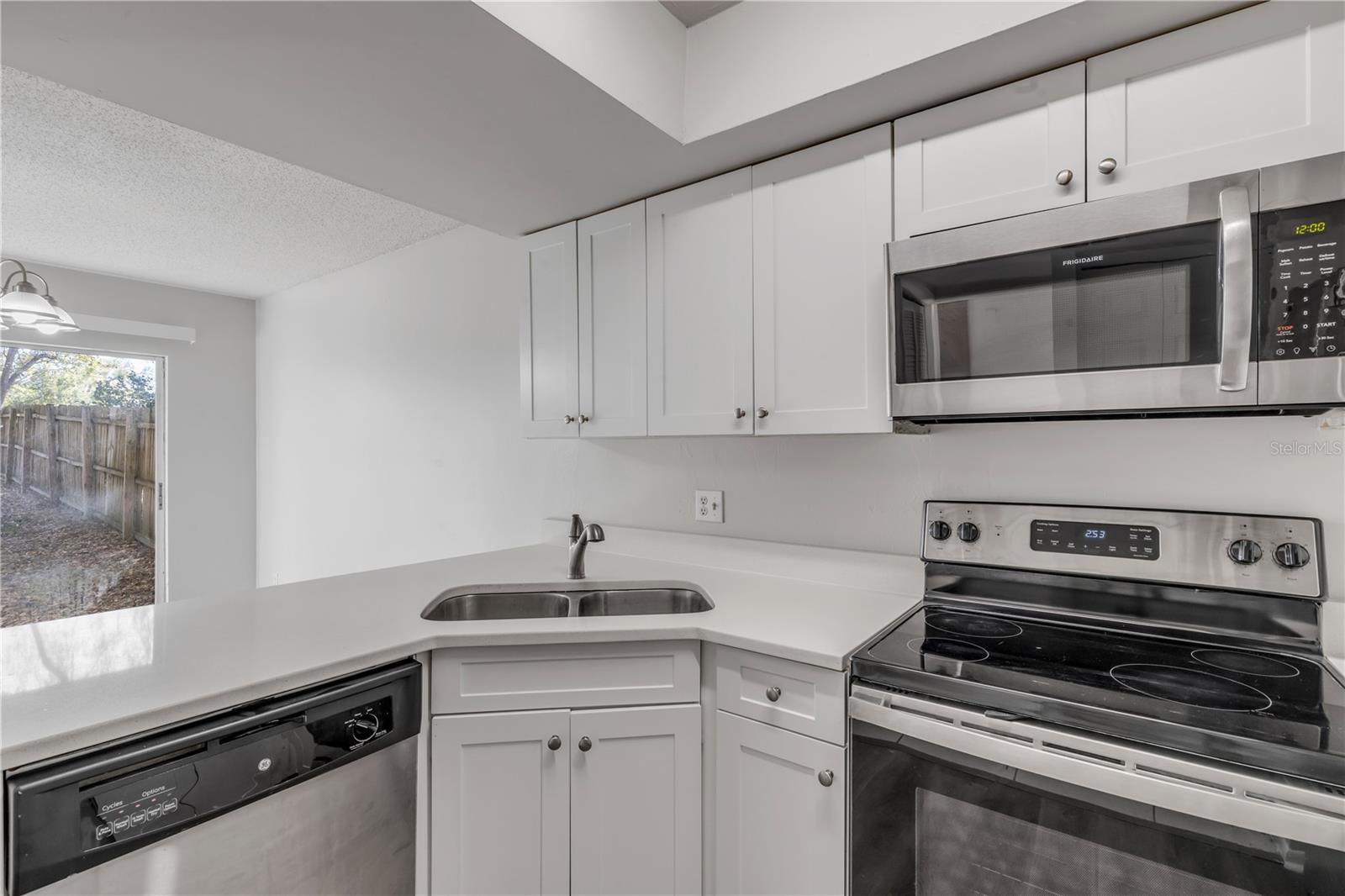 Image 10 of 29 For 1124 Mill Run Circle