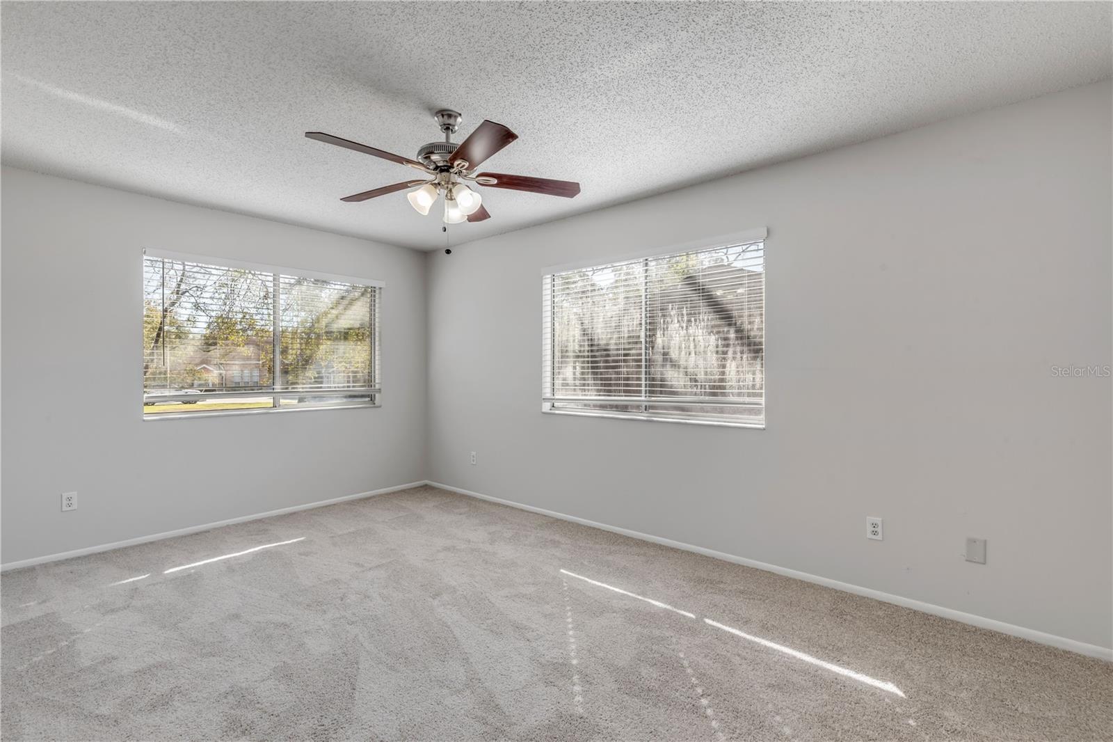 Image 17 of 29 For 1124 Mill Run Circle