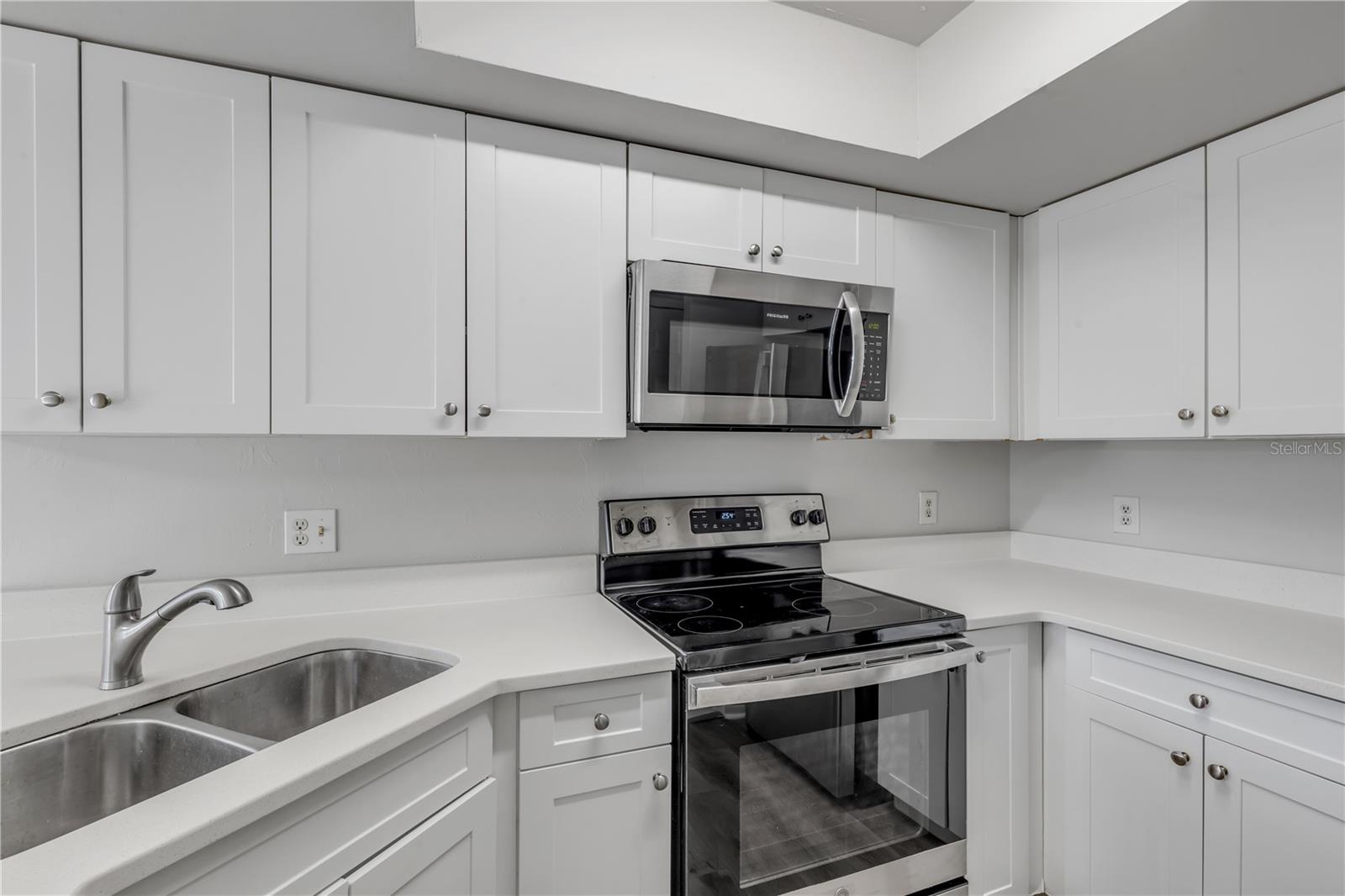 Image 9 of 29 For 1124 Mill Run Circle