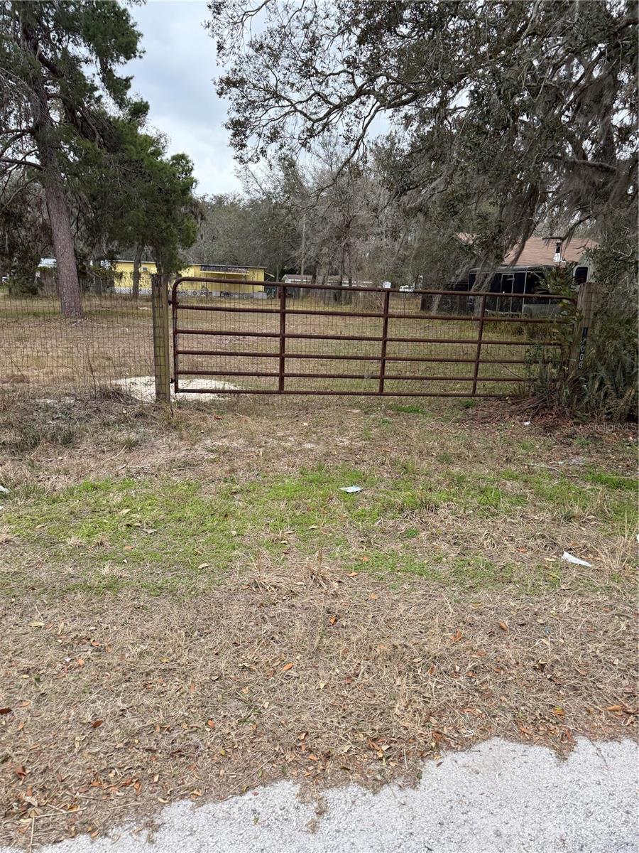 Image 10 of 17 For 12013 Bethwood Avenue