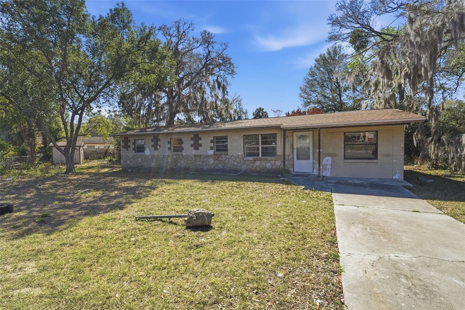 Image 8 of 40 For 808 Oakmont Court