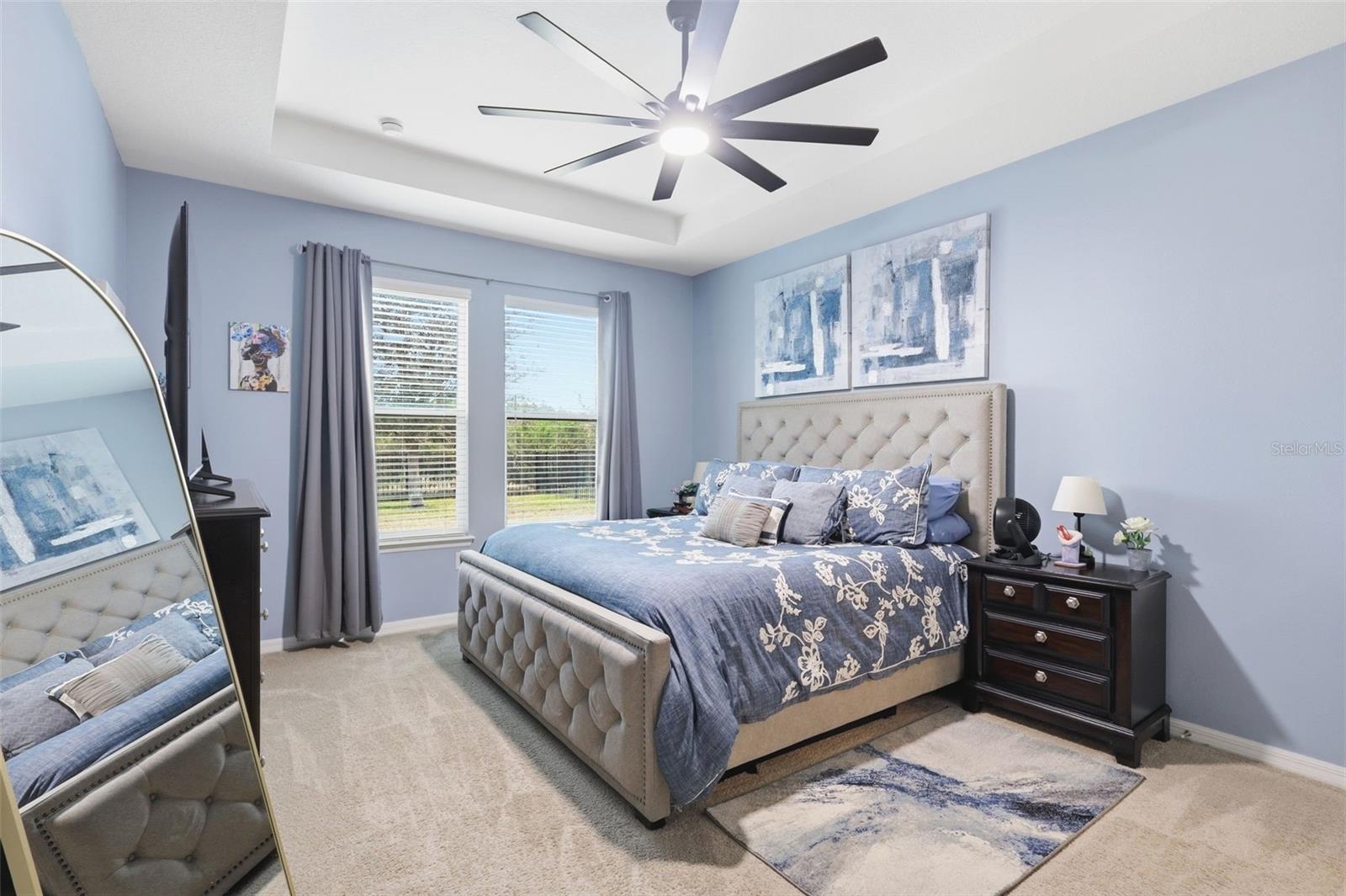 Image 14 of 37 For 737 Victoria Trails Boulevard