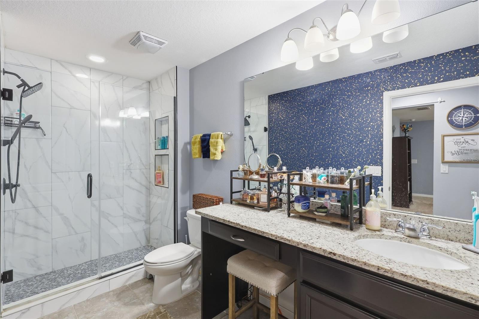 Image 29 of 37 For 737 Victoria Trails Boulevard