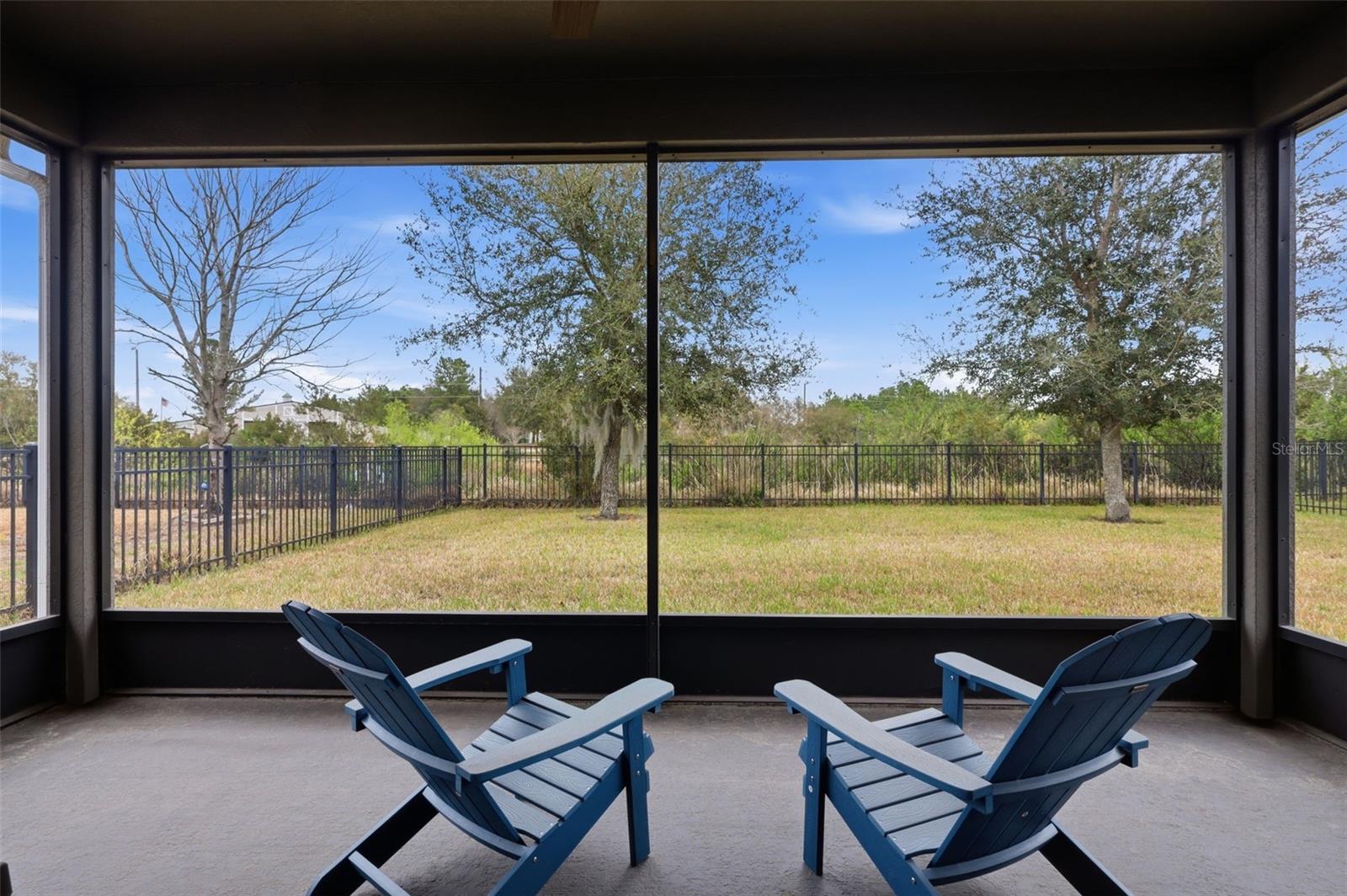 Image 30 of 37 For 737 Victoria Trails Boulevard