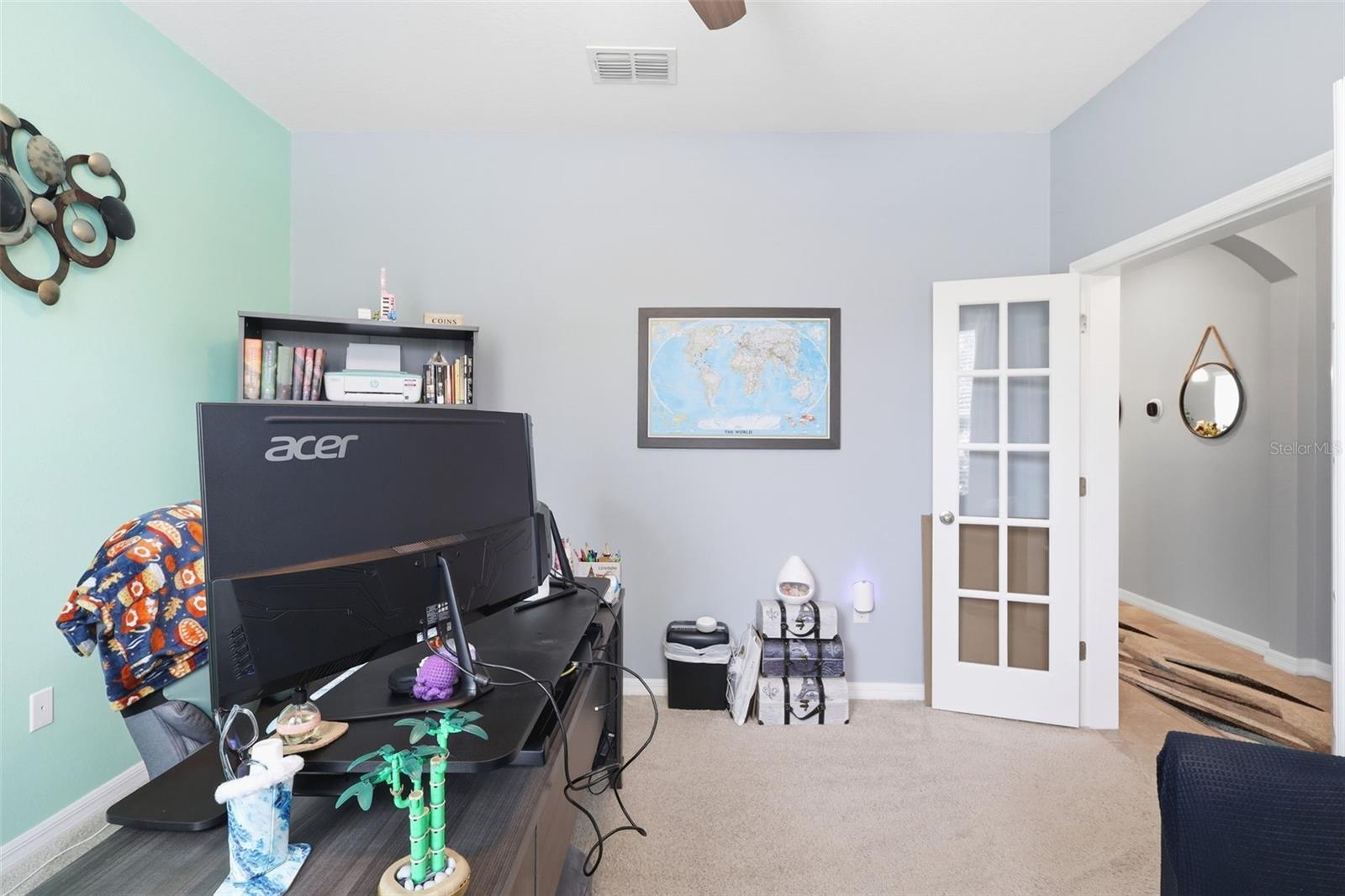 Image 4 of 37 For 737 Victoria Trails Boulevard