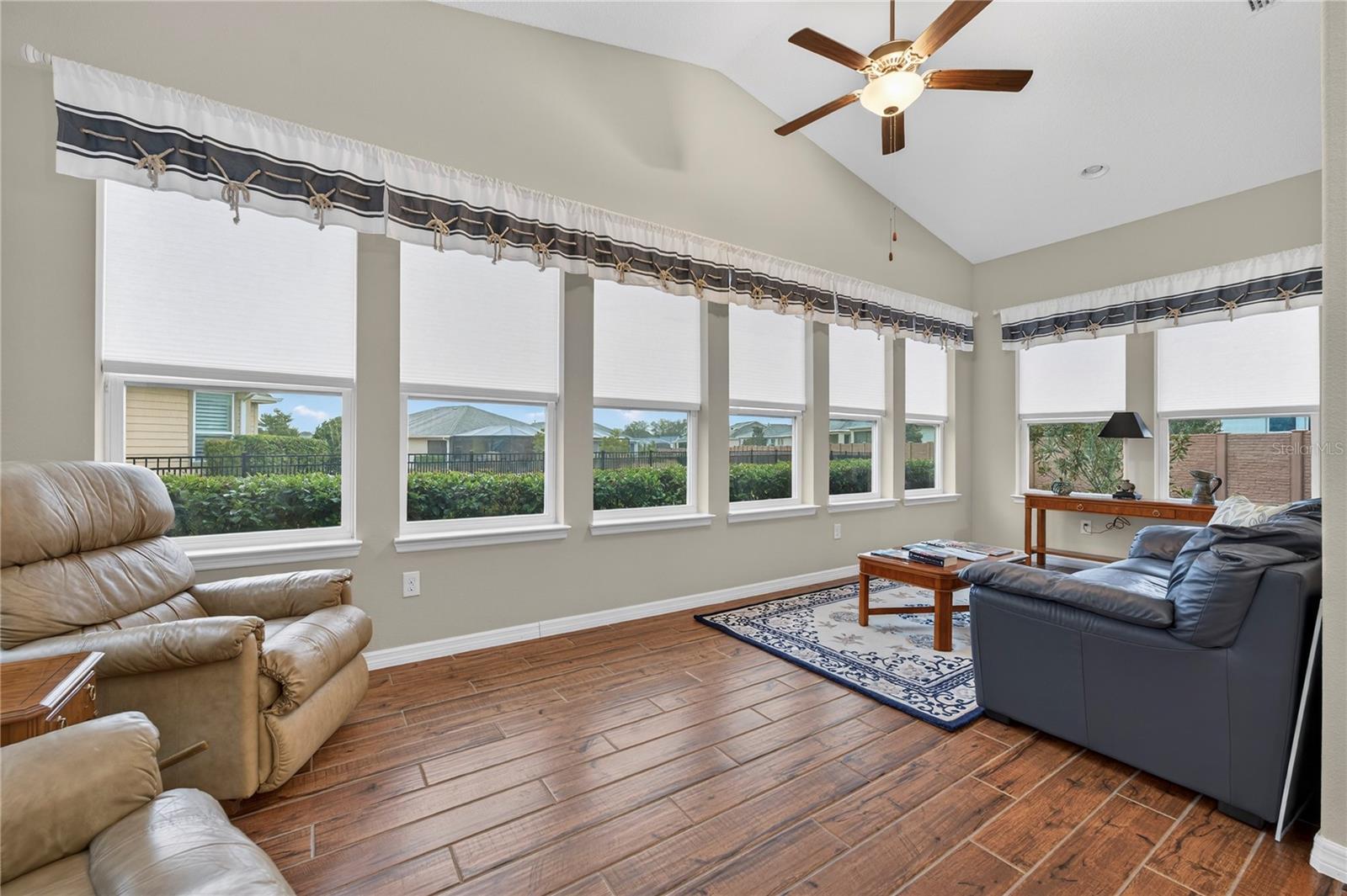 Image 17 of 84 For 4221 57th Avenue