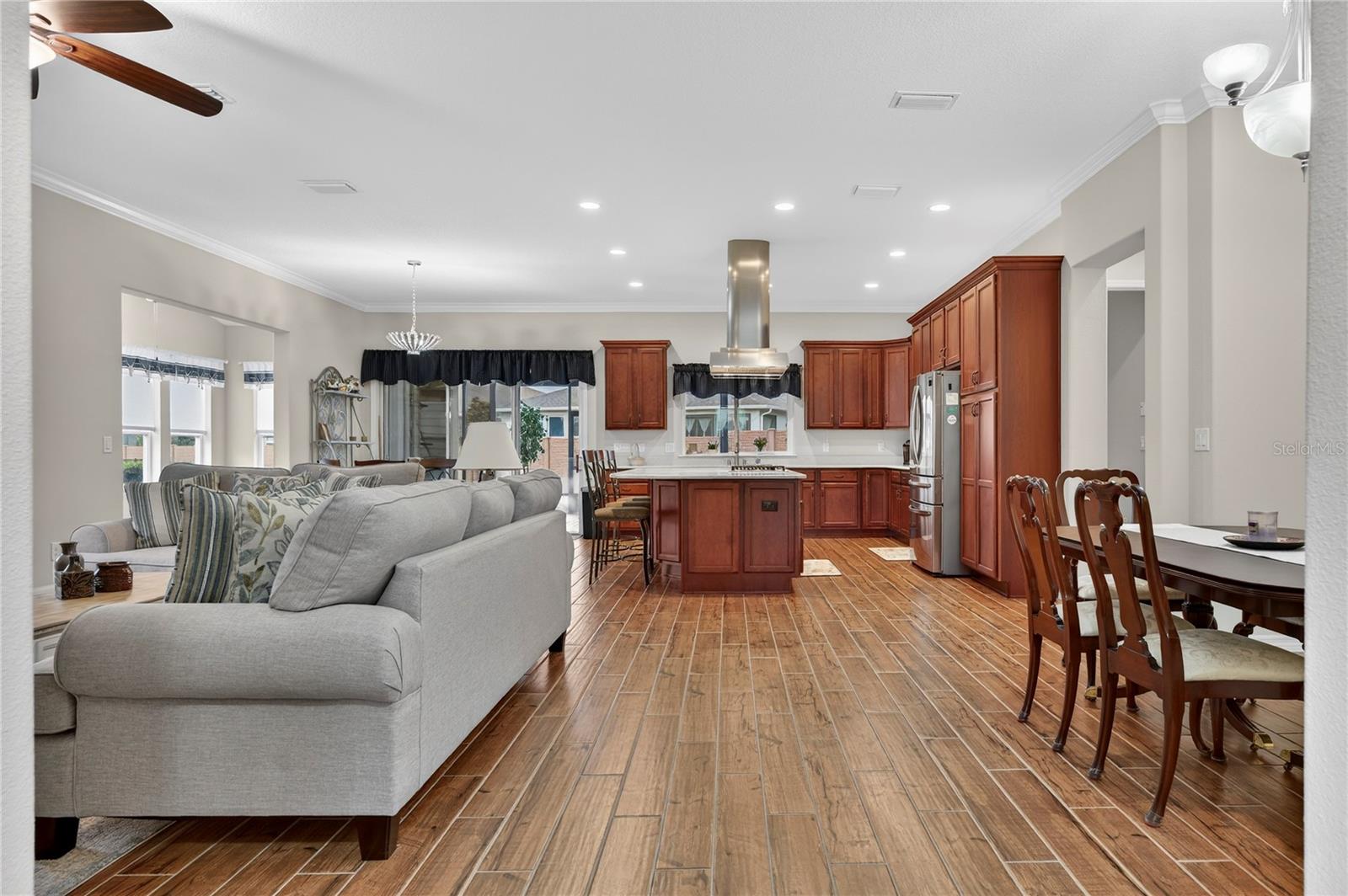 Image 3 of 84 For 4221 57th Avenue