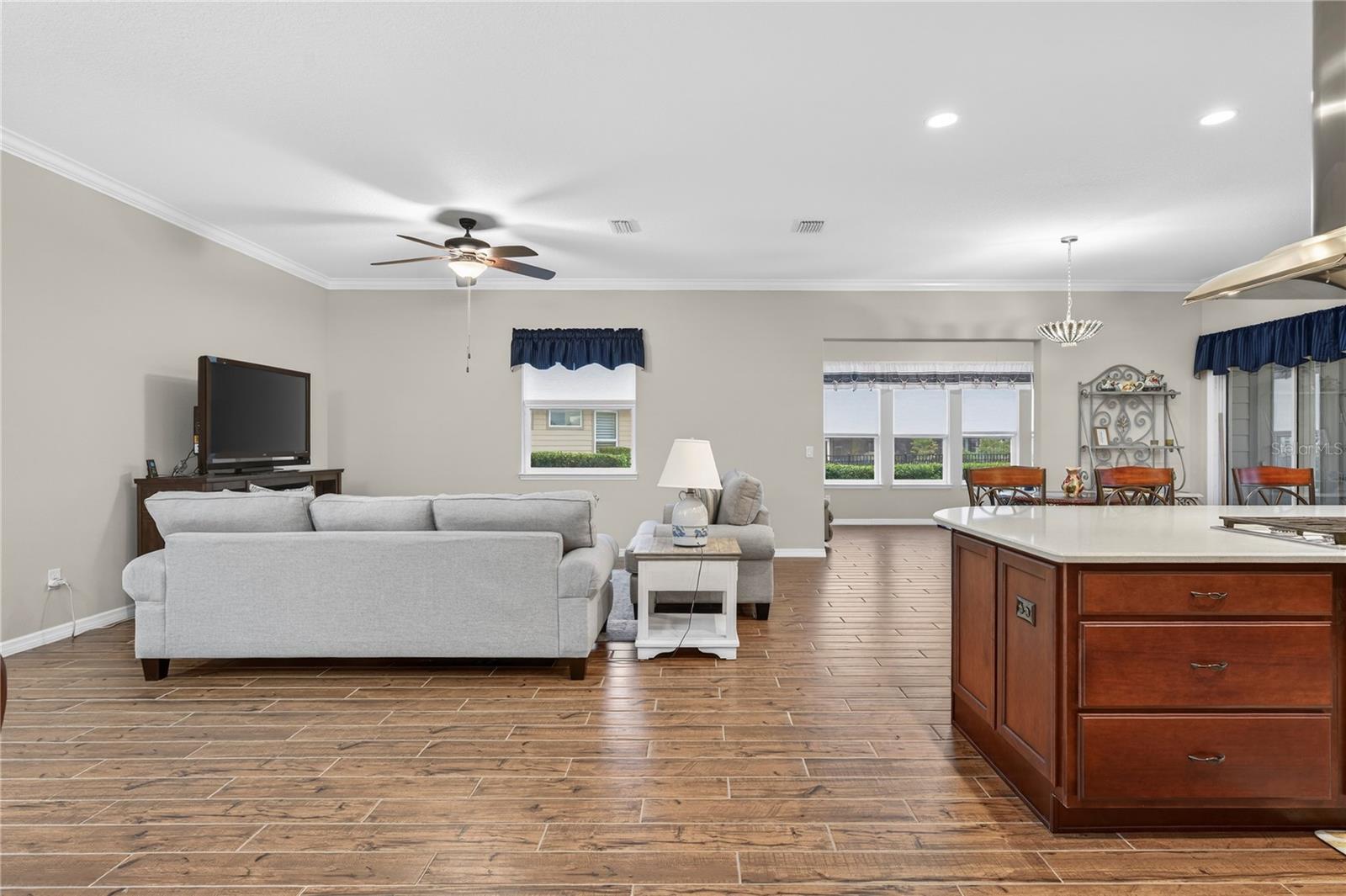 Image 8 of 84 For 4221 57th Avenue