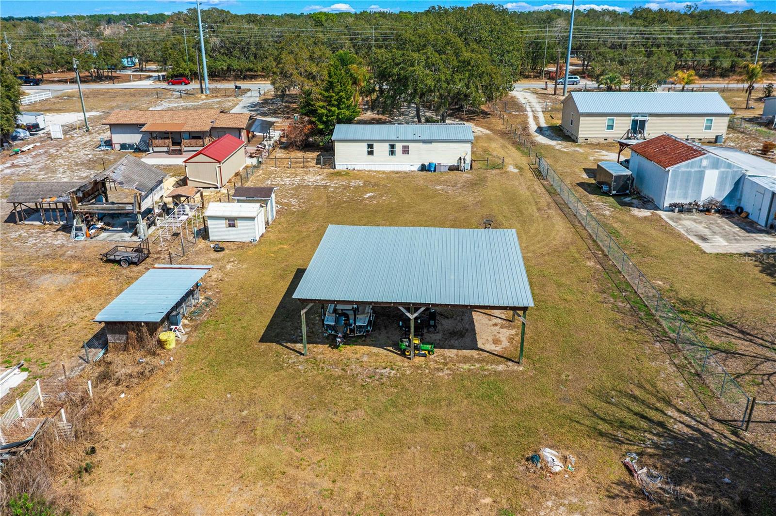 Image 26 of 37 For 9098 Lake Hatchineha Road