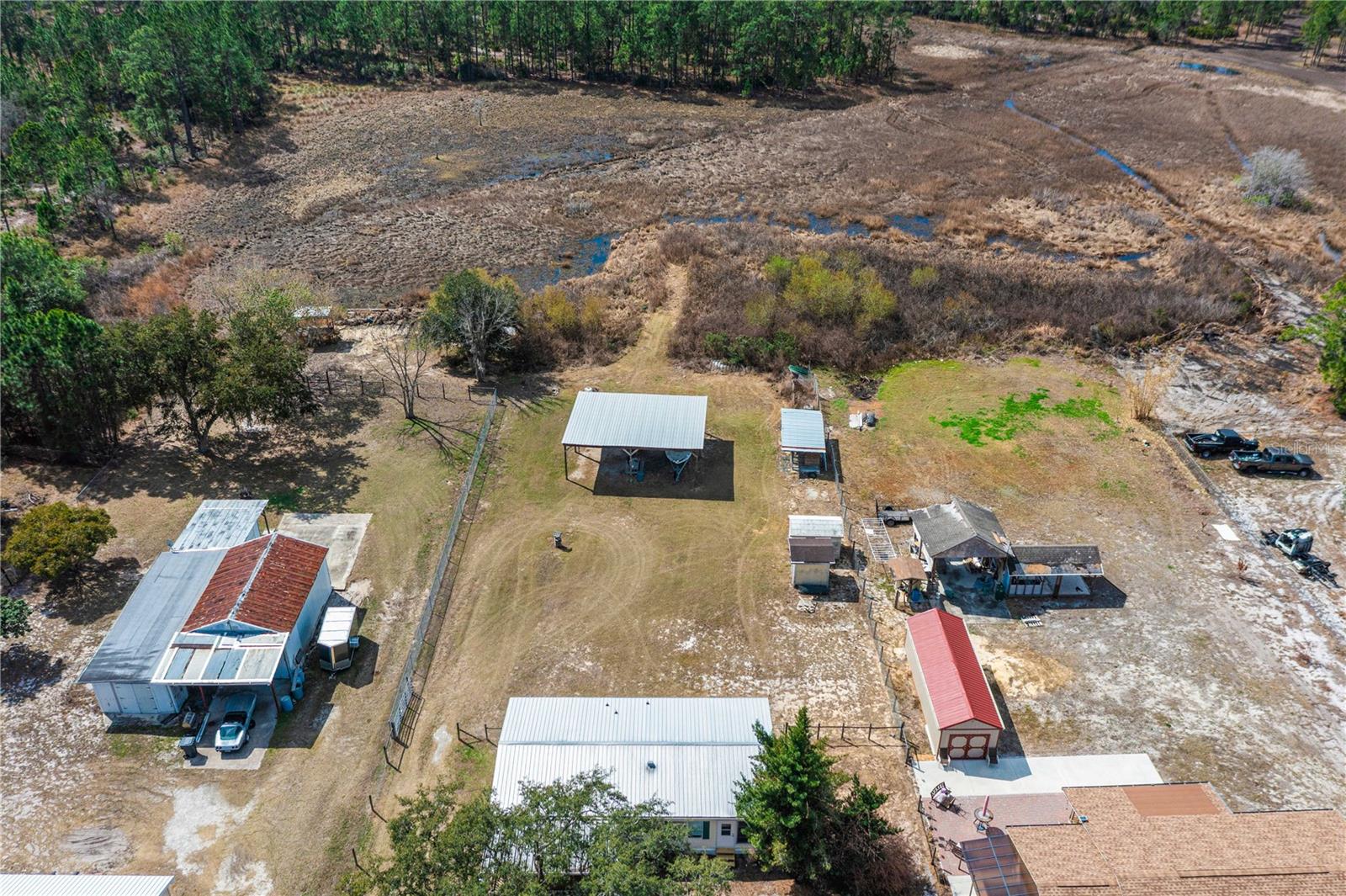 Image 31 of 37 For 9098 Lake Hatchineha Road