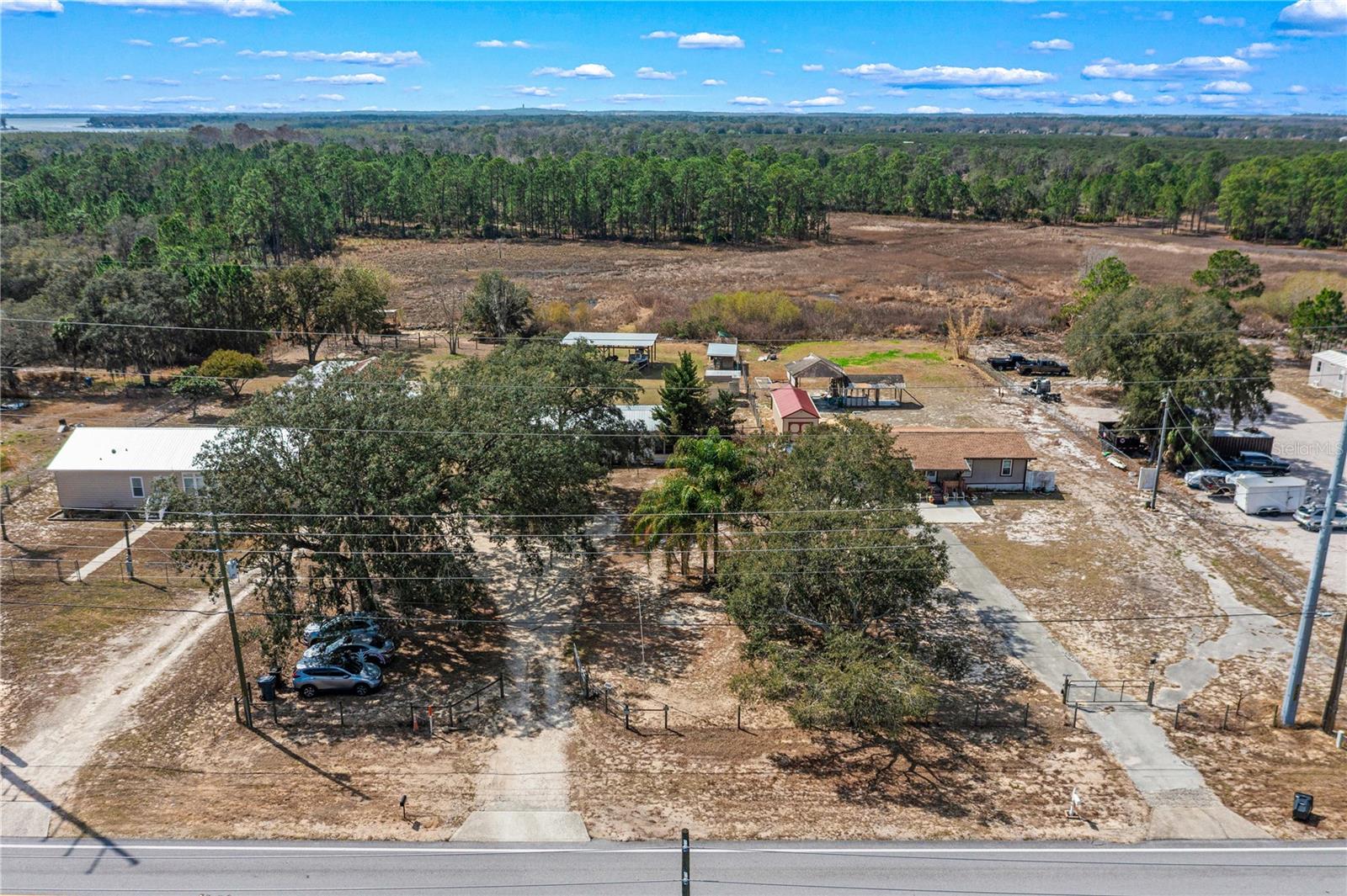 Image 32 of 37 For 9098 Lake Hatchineha Road