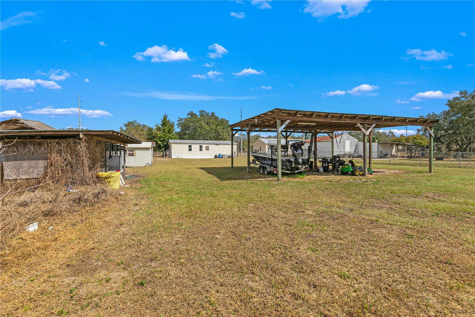 Image 34 of 37 For 9098 Lake Hatchineha Road