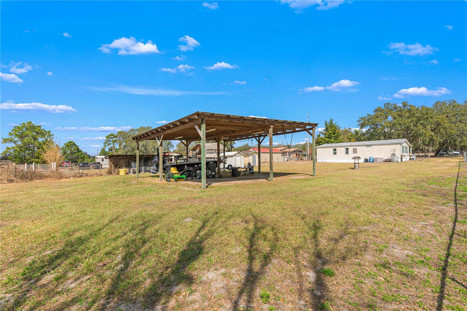 Image 35 of 37 For 9098 Lake Hatchineha Road