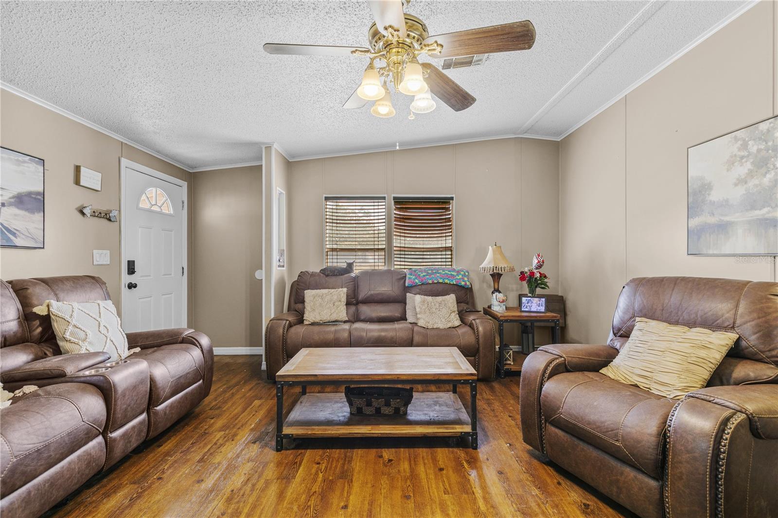 Image 8 of 37 For 9098 Lake Hatchineha Road