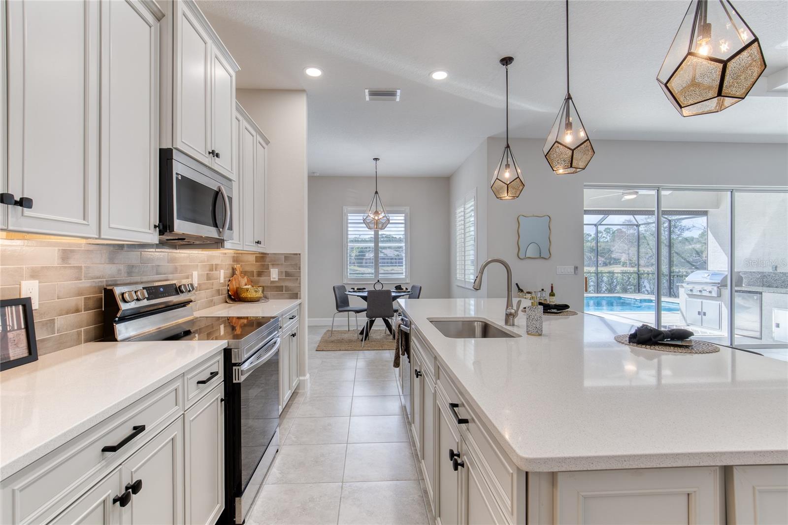 Image 28 of 74 For 3254 Acoma Drive