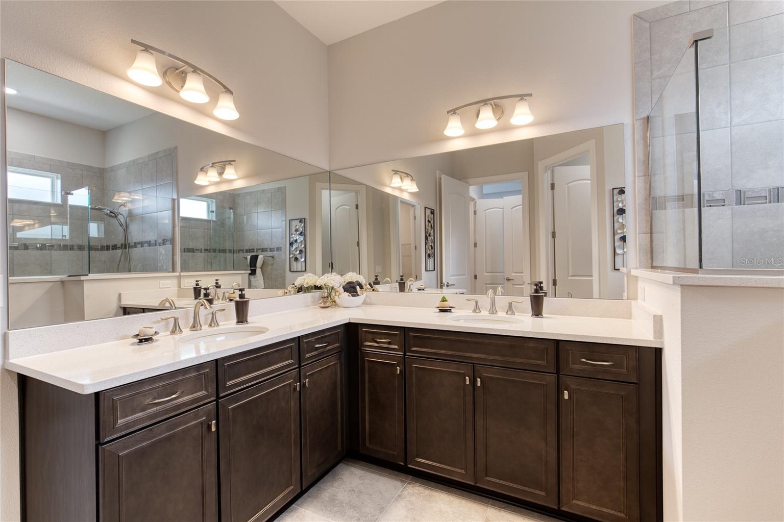 Image 39 of 74 For 3254 Acoma Drive