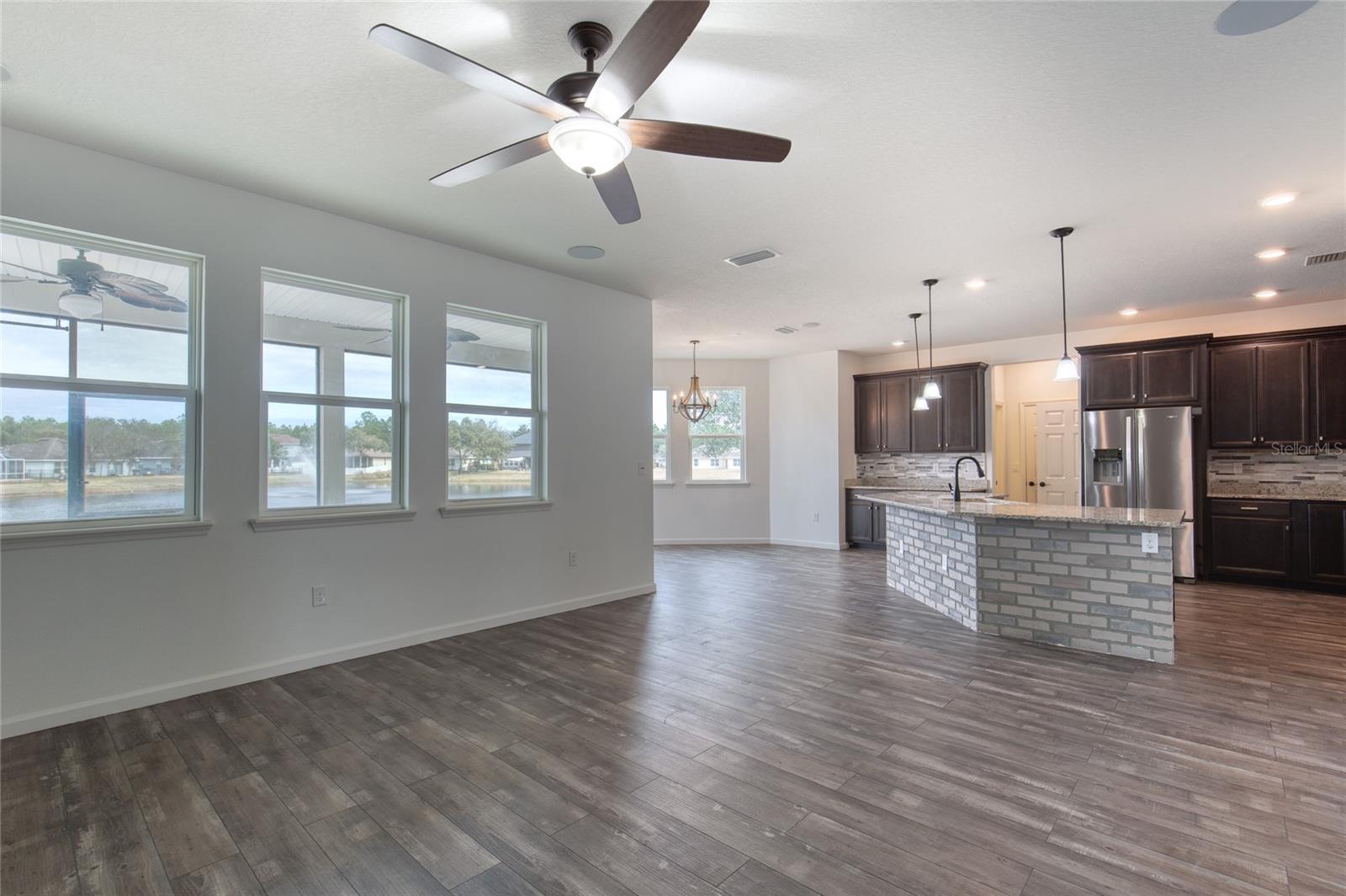 Image 16 of 69 For 160 Pergola Place