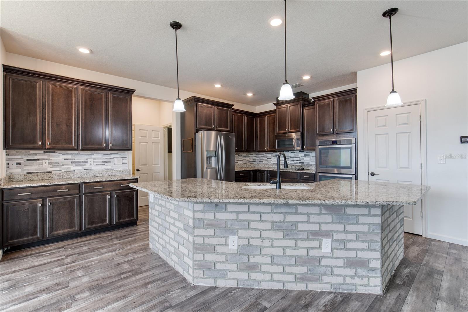 Image 22 of 69 For 160 Pergola Place