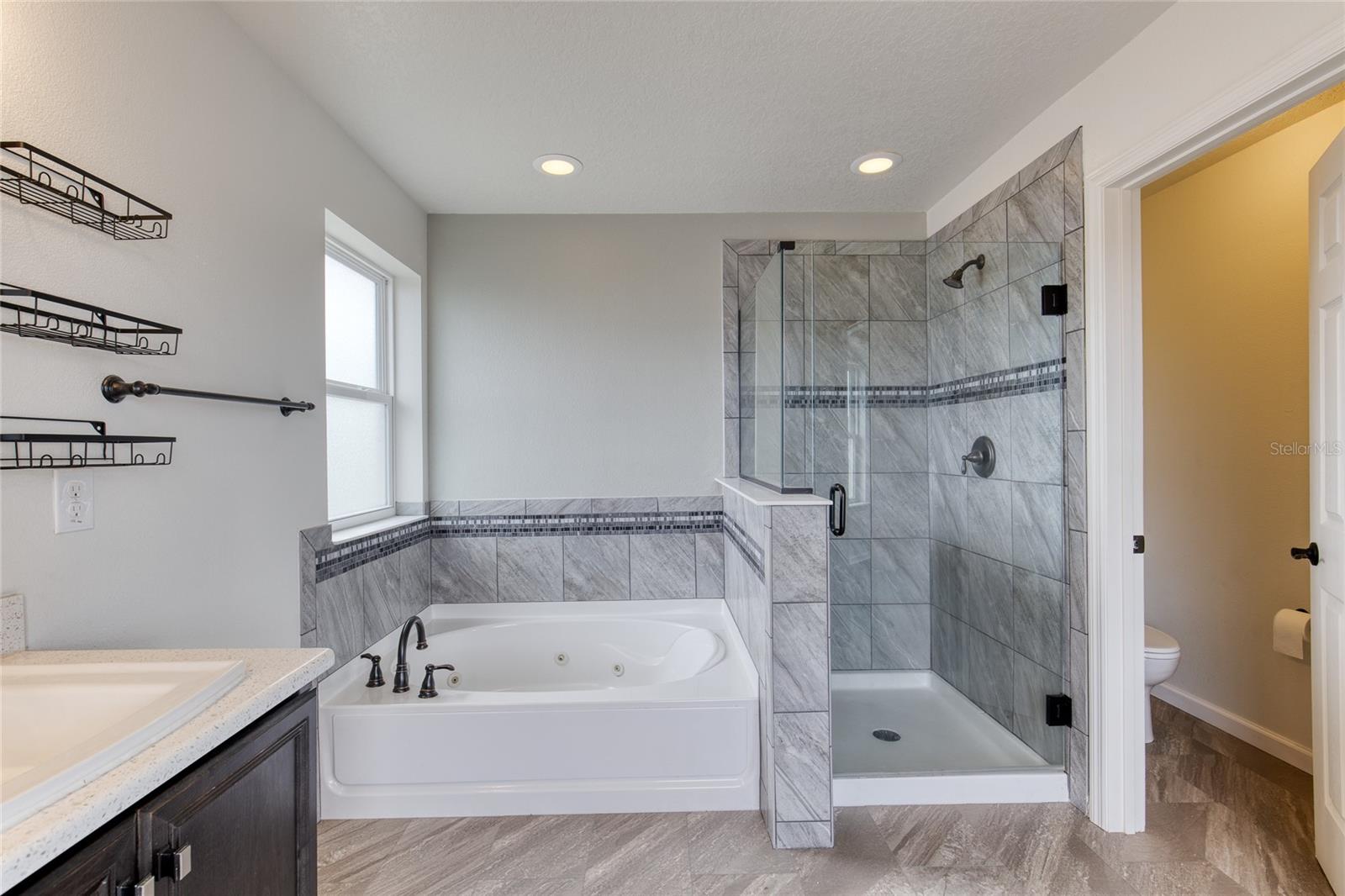 Image 40 of 69 For 160 Pergola Place