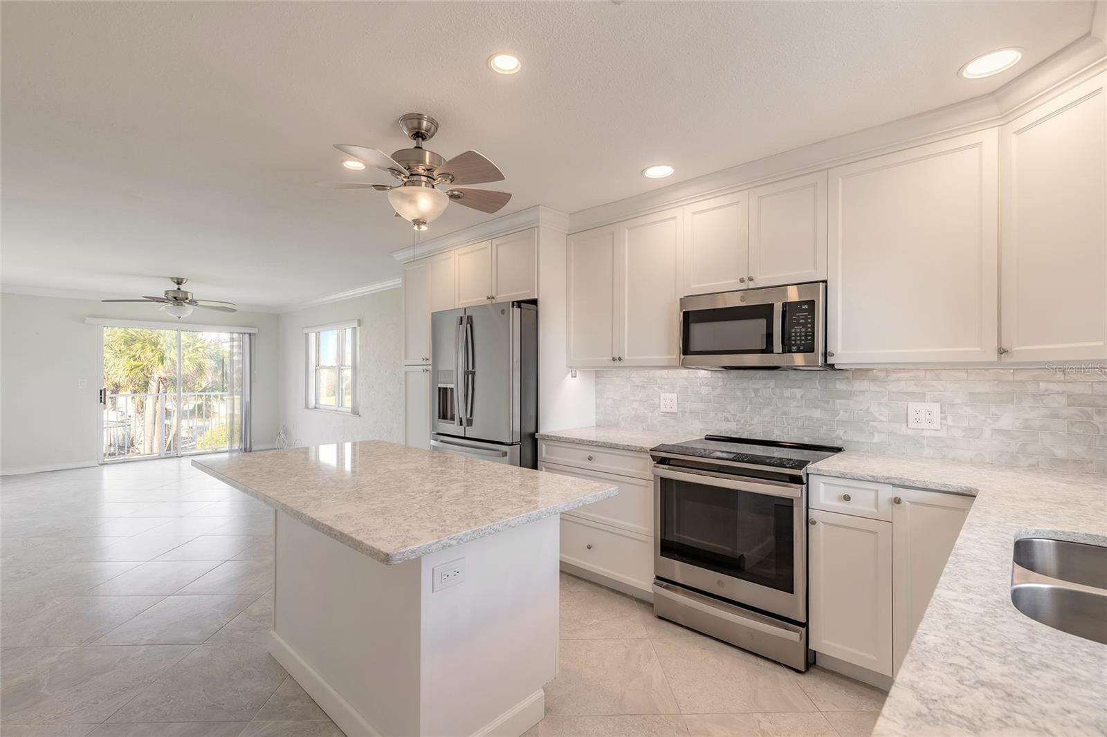 Image 6 of 22 For 1510 Ocean Shore Boulevard 4150