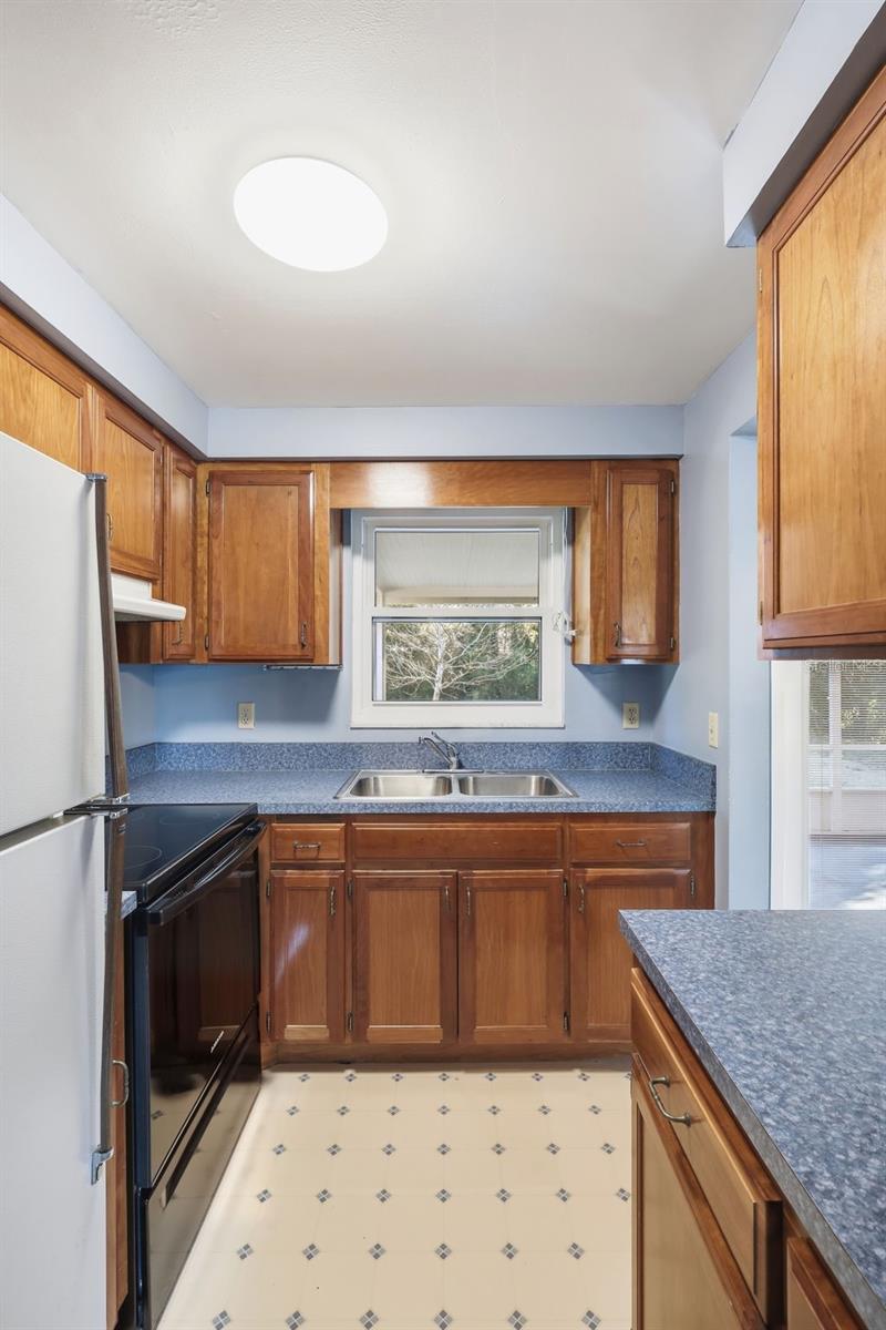 Image 19 of 32 For 380 Brooklyn Avenue