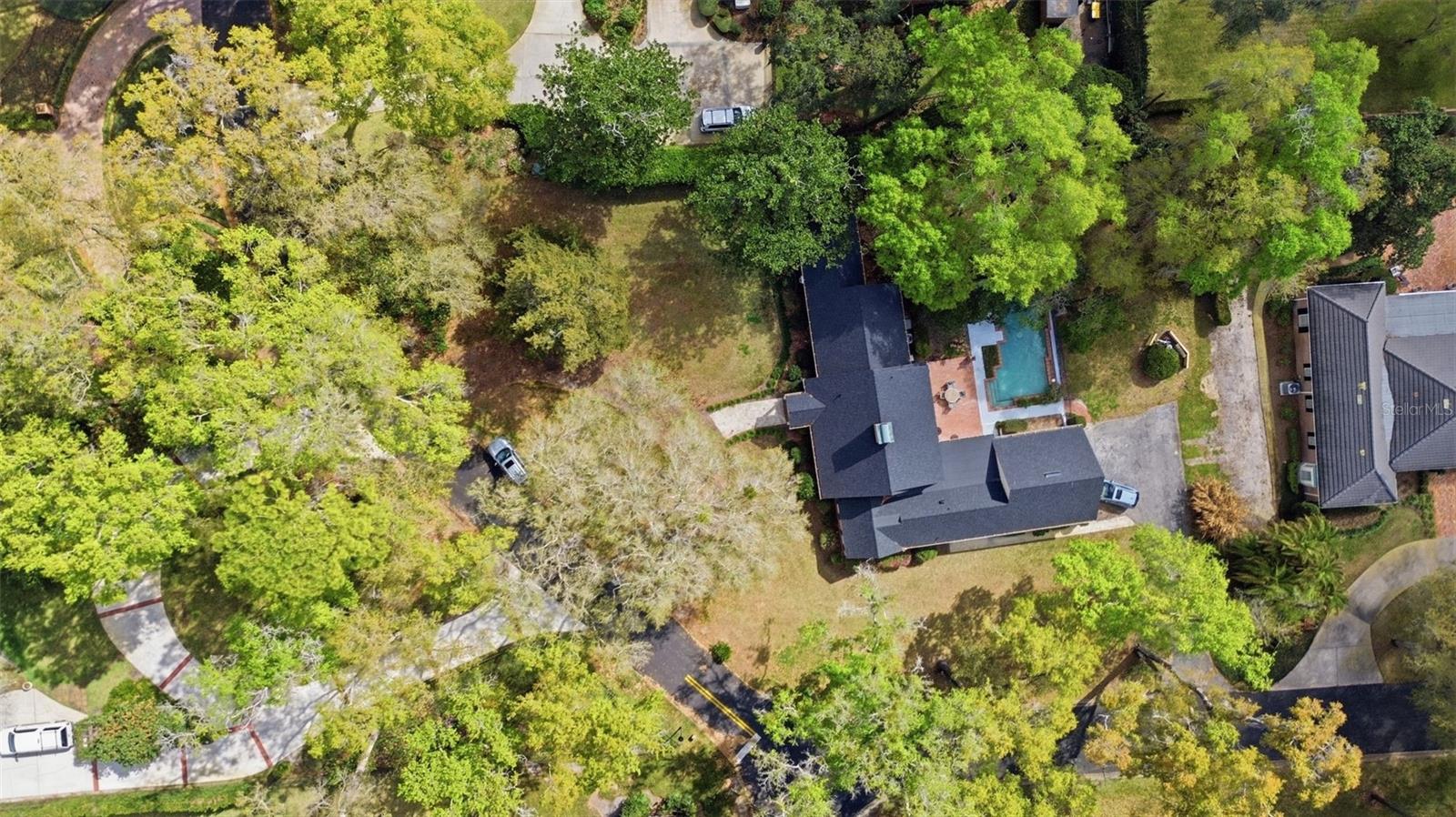 Image 40 of 41 For 911 Pine Tree Terrace