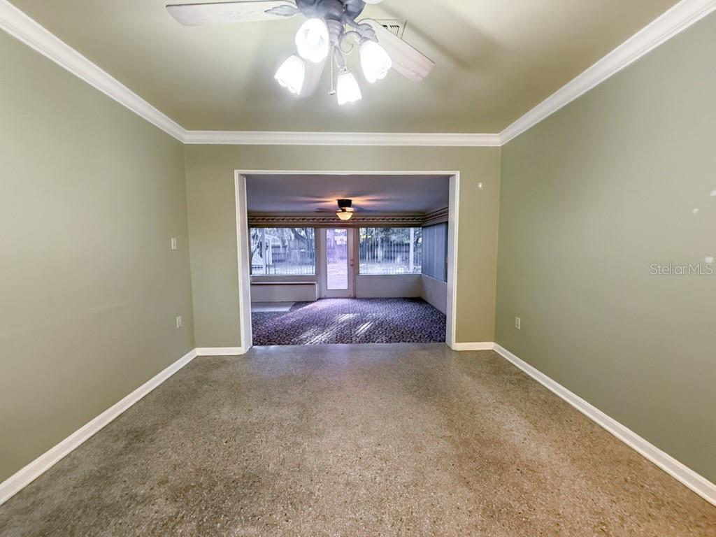 Image 11 of 53 For 2208 Community Way