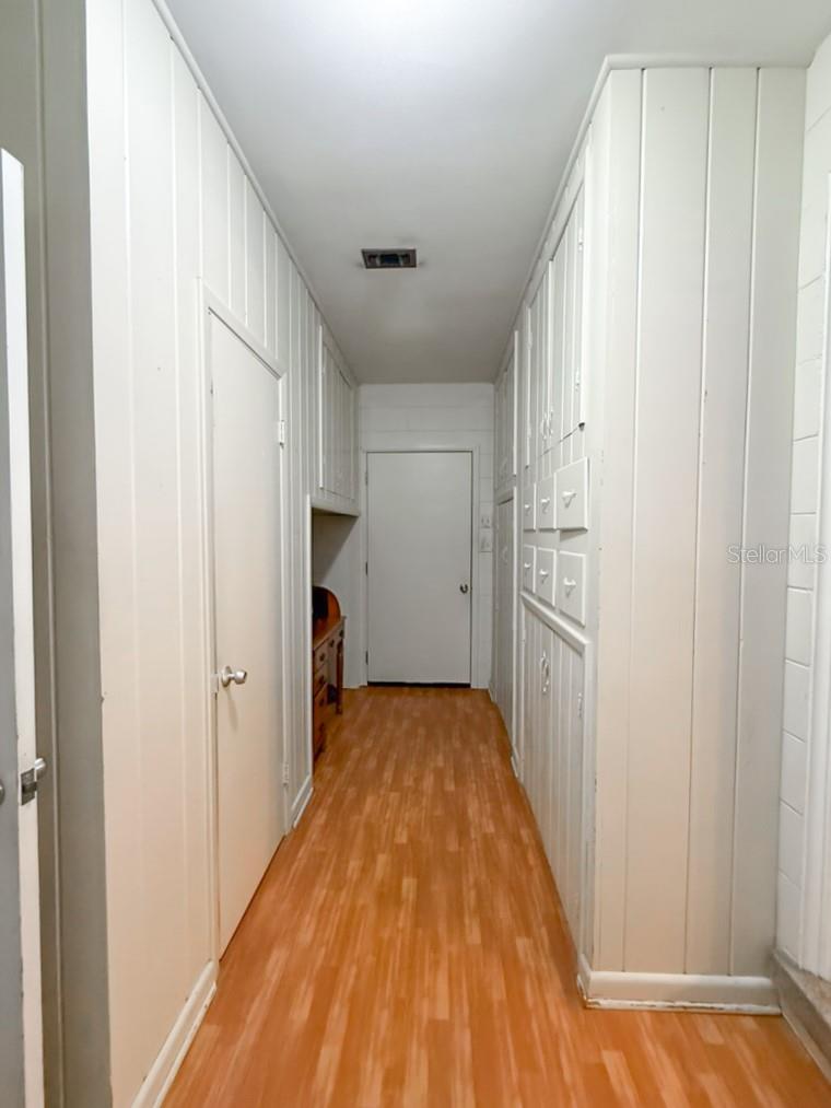 Image 16 of 53 For 2208 Community Way