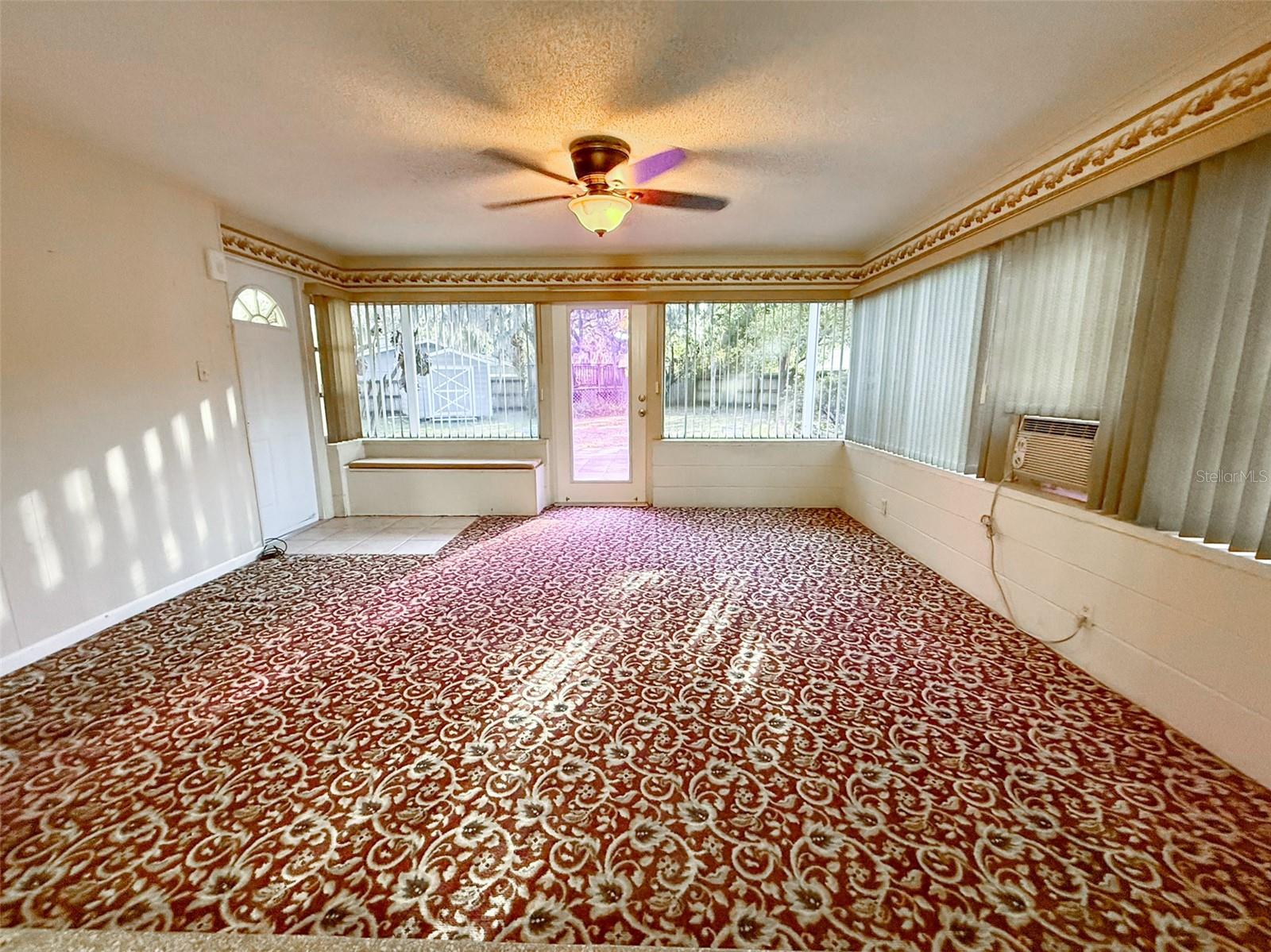 Image 2 of 53 For 2208 Community Way