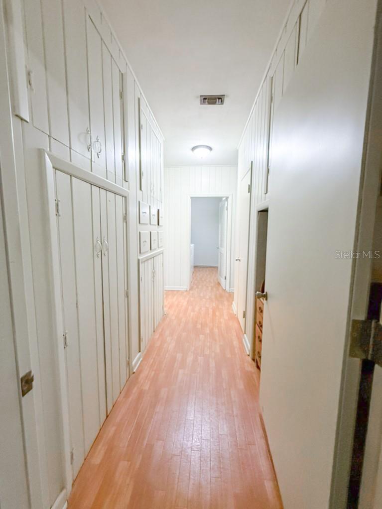 Image 21 of 53 For 2208 Community Way