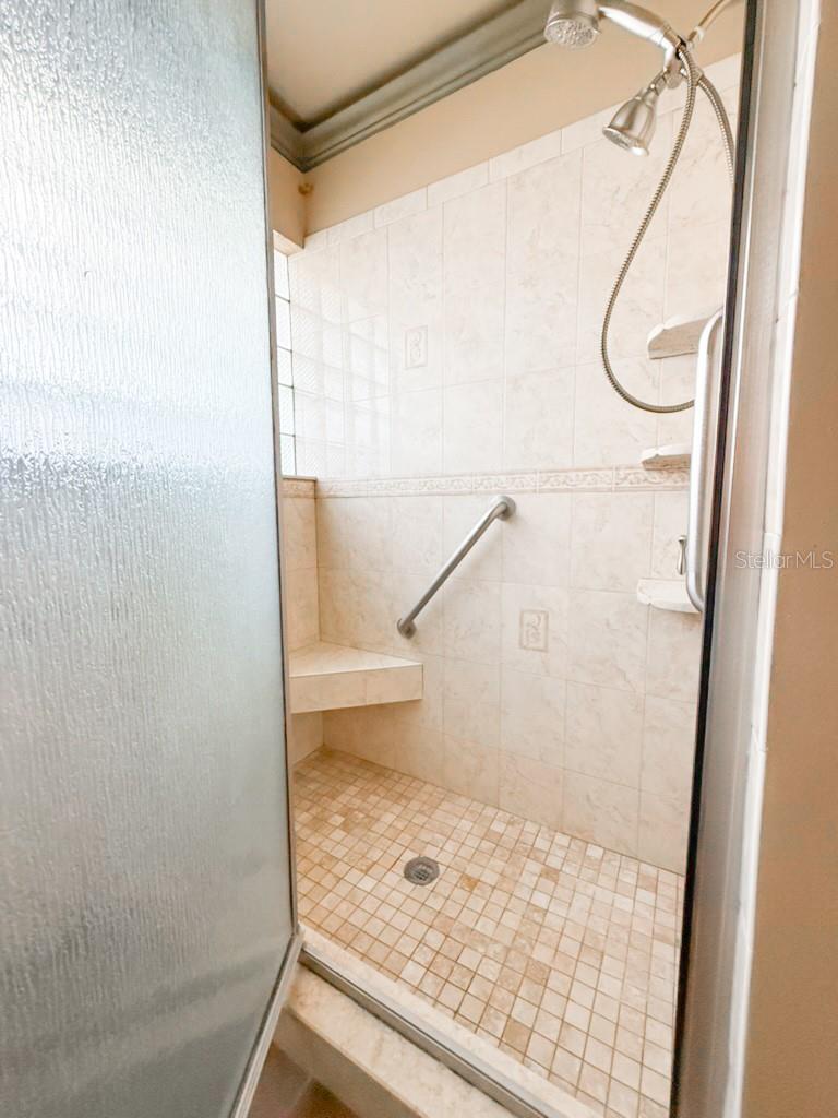 Image 24 of 53 For 2208 Community Way