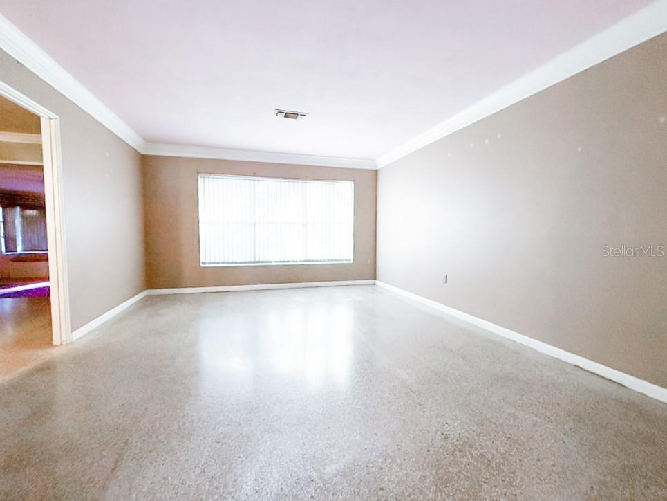 Image 30 of 53 For 2208 Community Way