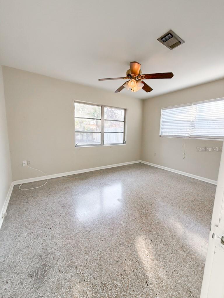 Image 33 of 53 For 2208 Community Way