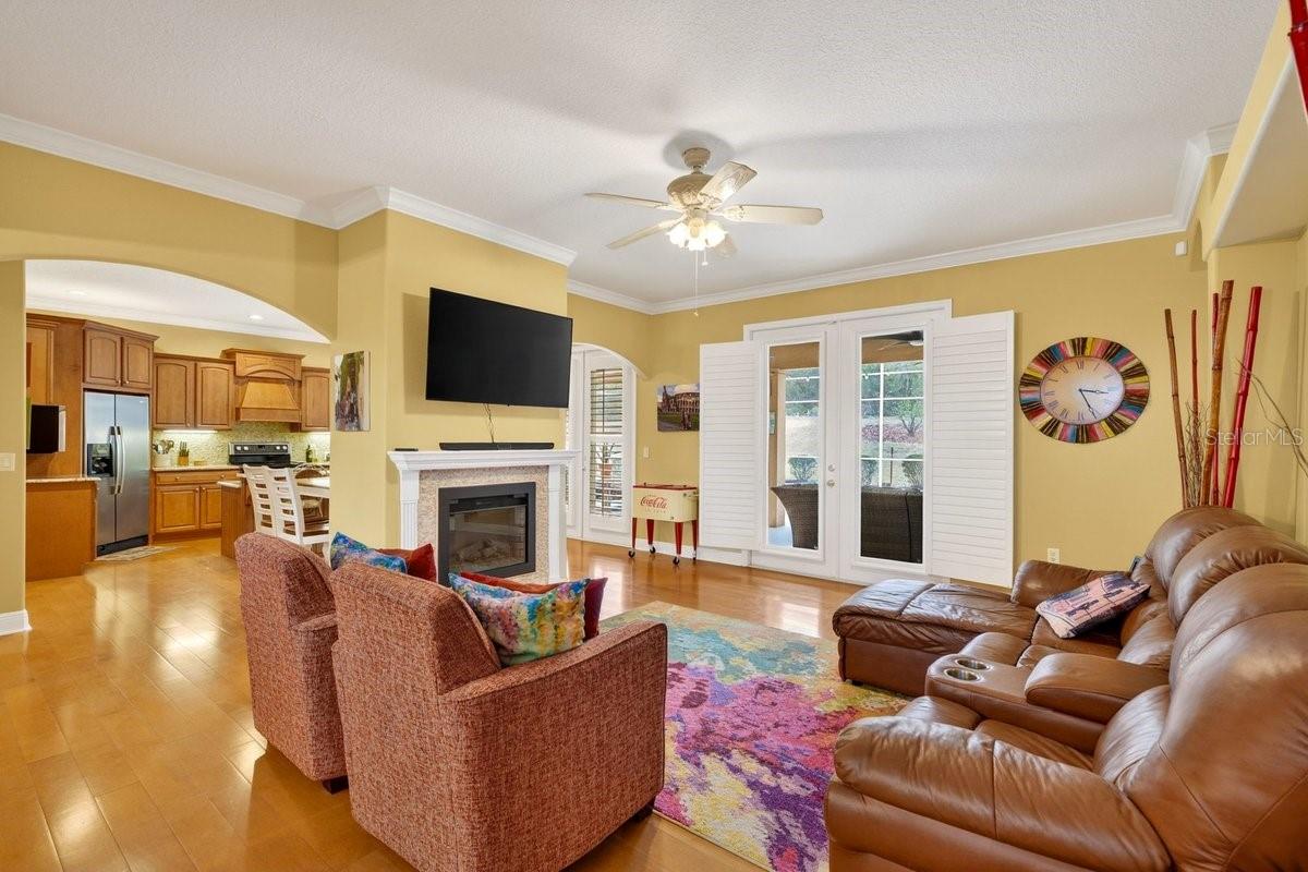 Image 15 of 82 For 341 Glen Club Drive