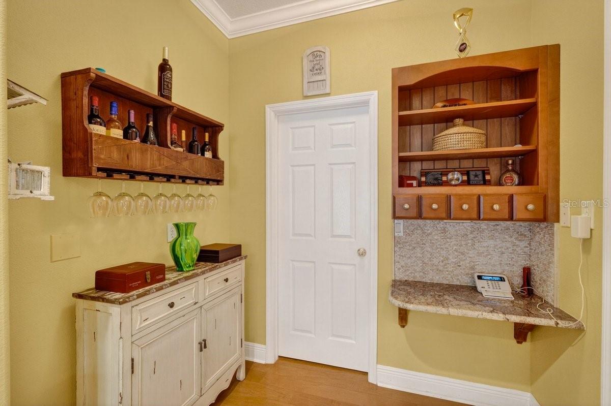 Image 22 of 82 For 341 Glen Club Drive