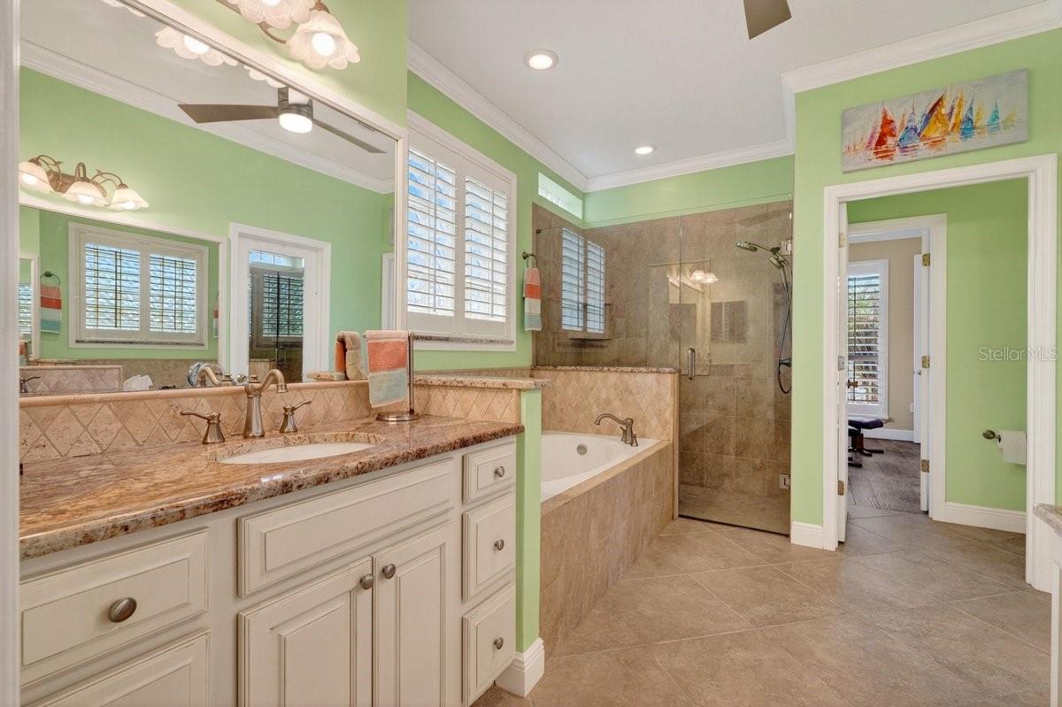 Image 26 of 82 For 341 Glen Club Drive