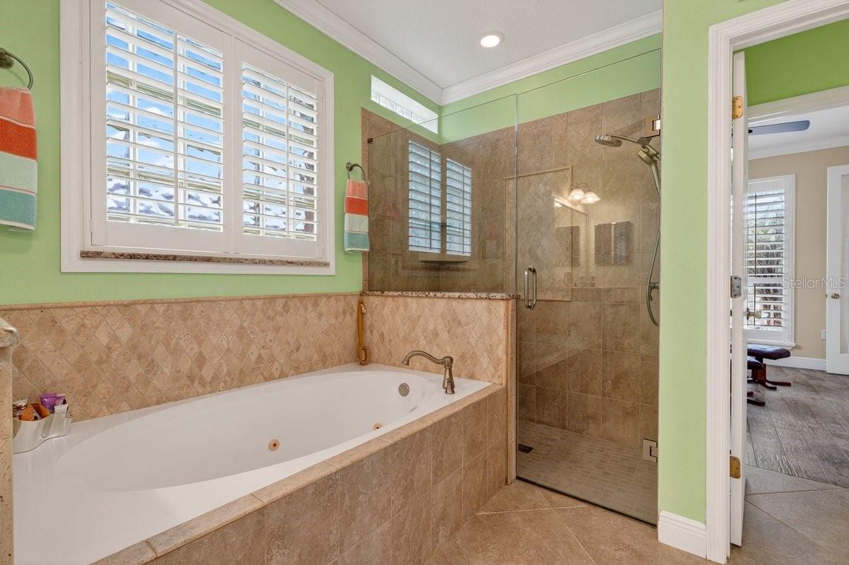 Image 28 of 82 For 341 Glen Club Drive