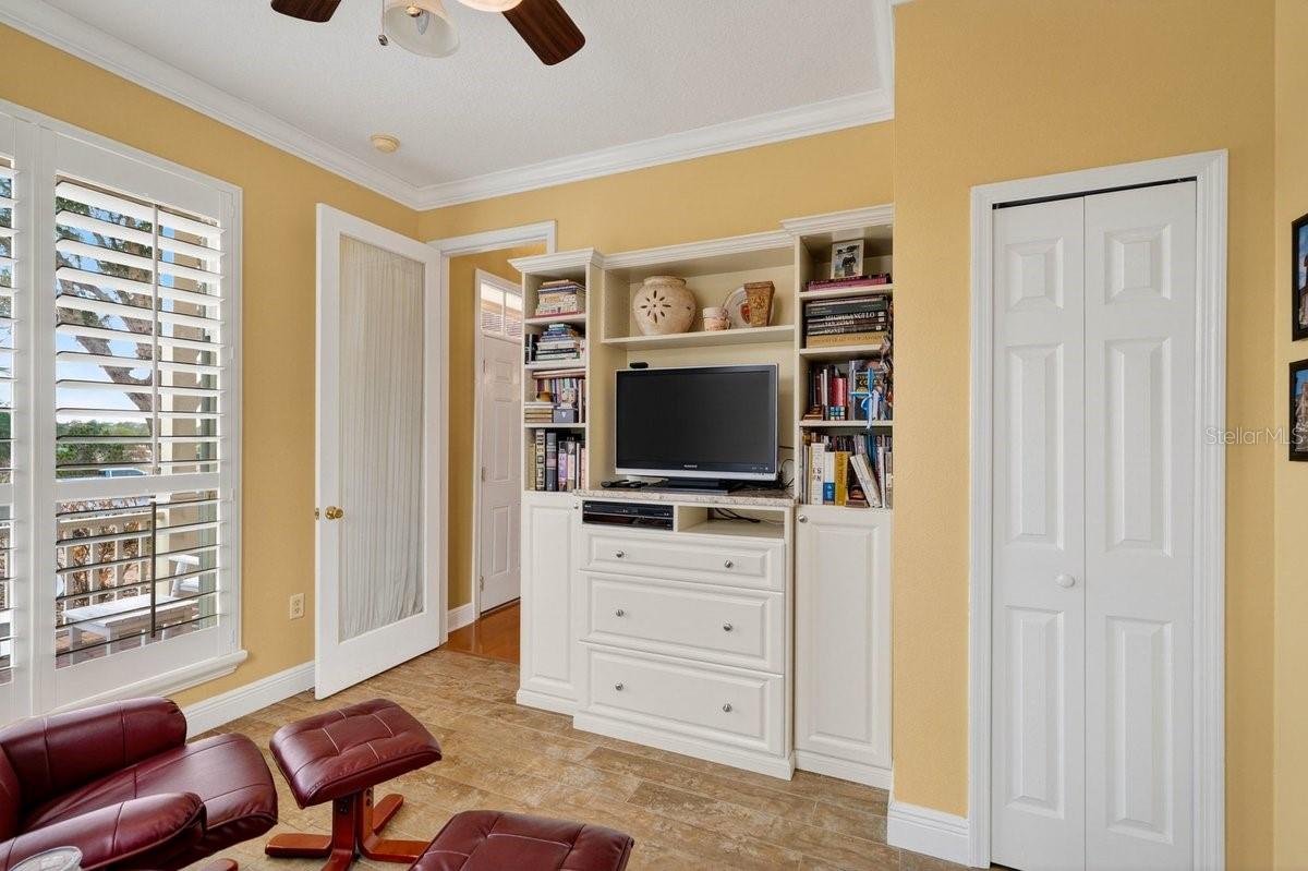 Image 30 of 82 For 341 Glen Club Drive