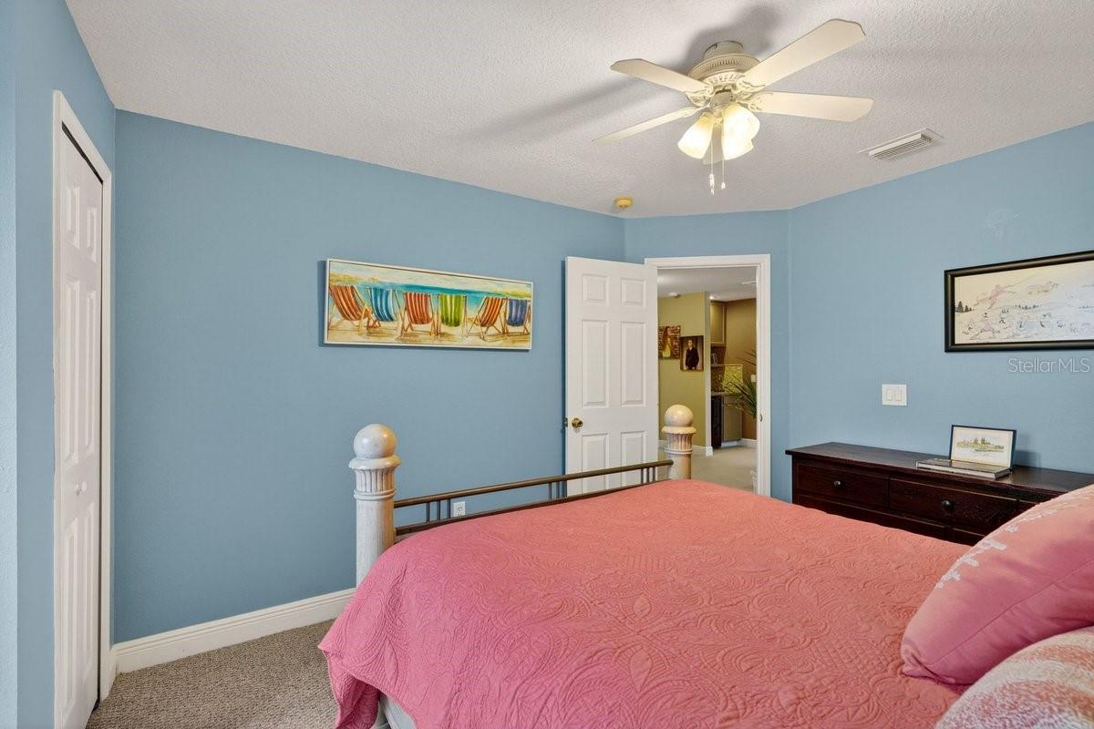 Image 37 of 82 For 341 Glen Club Drive