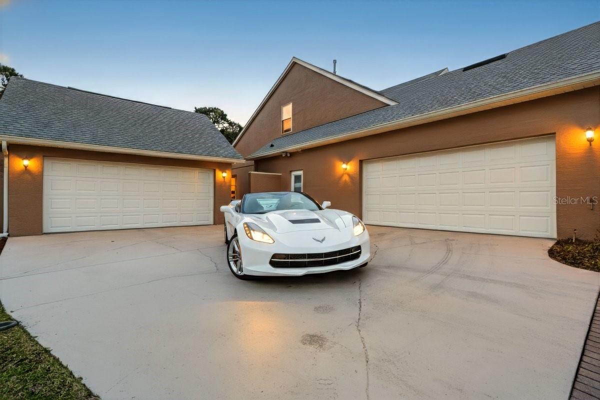 Image 4 of 82 For 341 Glen Club Drive