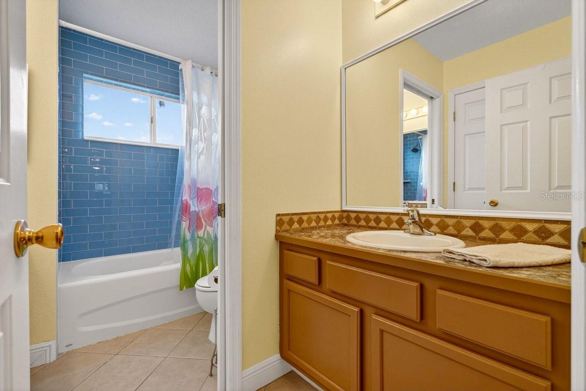 Image 40 of 82 For 341 Glen Club Drive