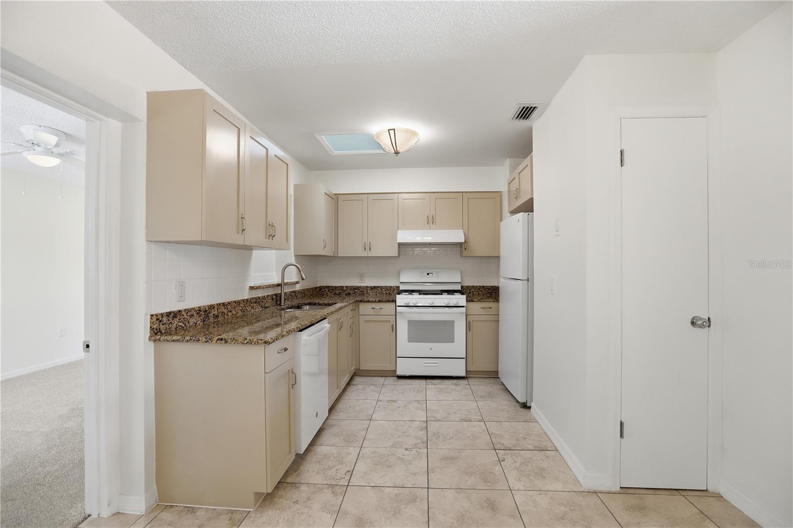 Image 11 of 36 For 2483 Becky Sue Drive