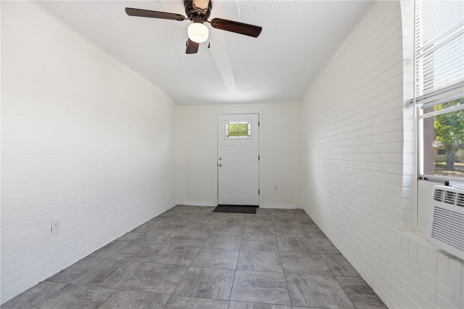 Image 27 of 36 For 2483 Becky Sue Drive