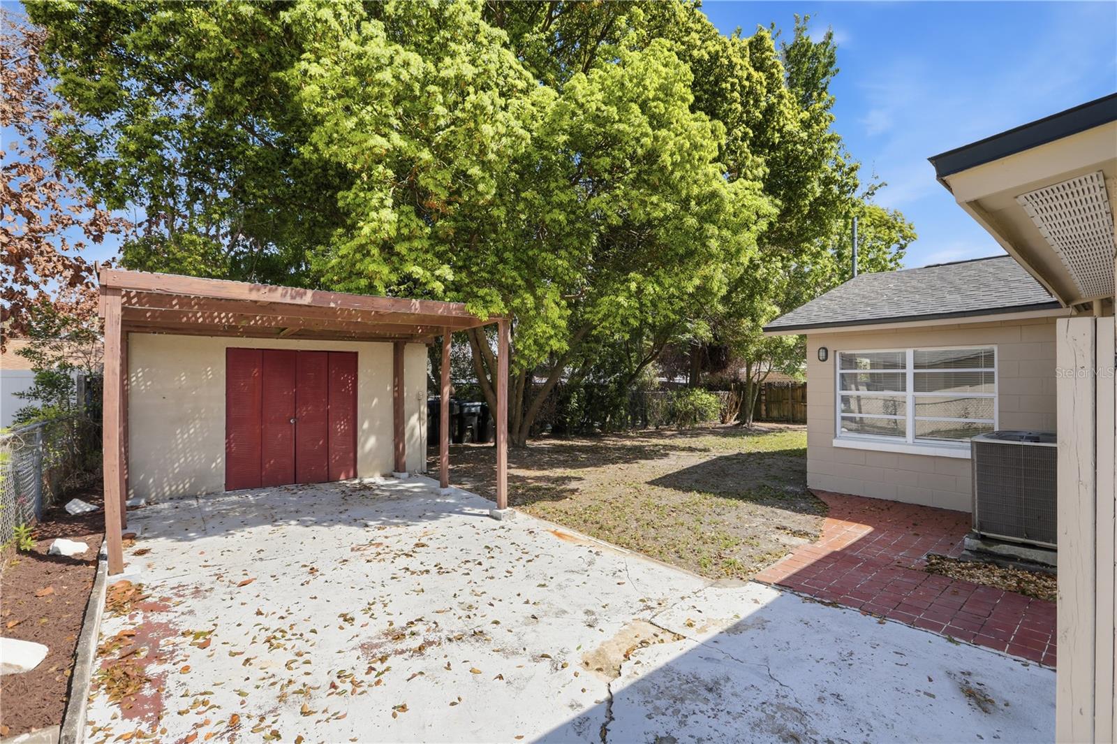 Image 29 of 36 For 2483 Becky Sue Drive